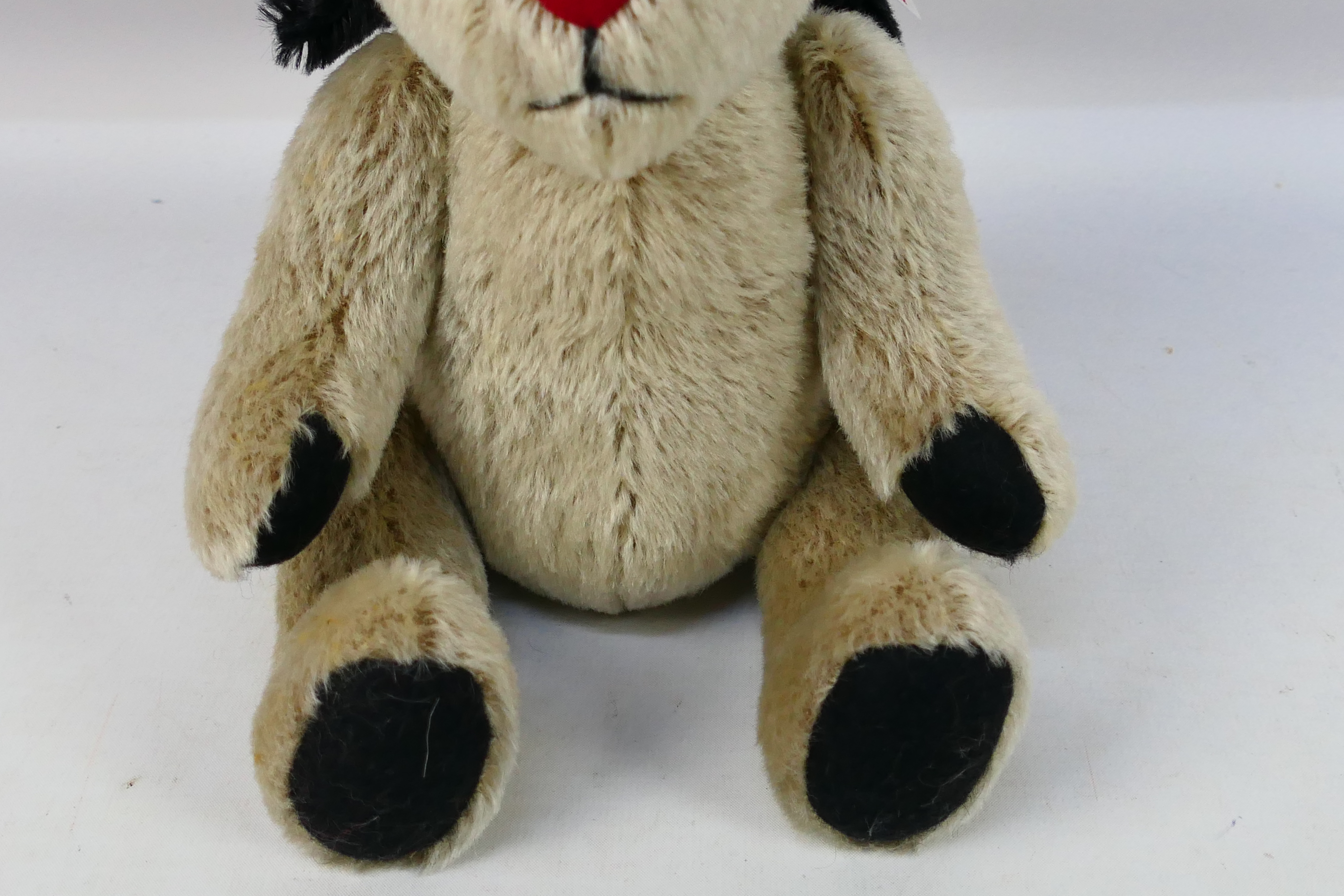 Steiff - Sooty Show - Plush - A Sweep Plush (#664410) from The Sooty Show, - Image 3 of 8