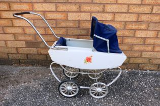 Leeway - A vintage Leeway children's toy pram.