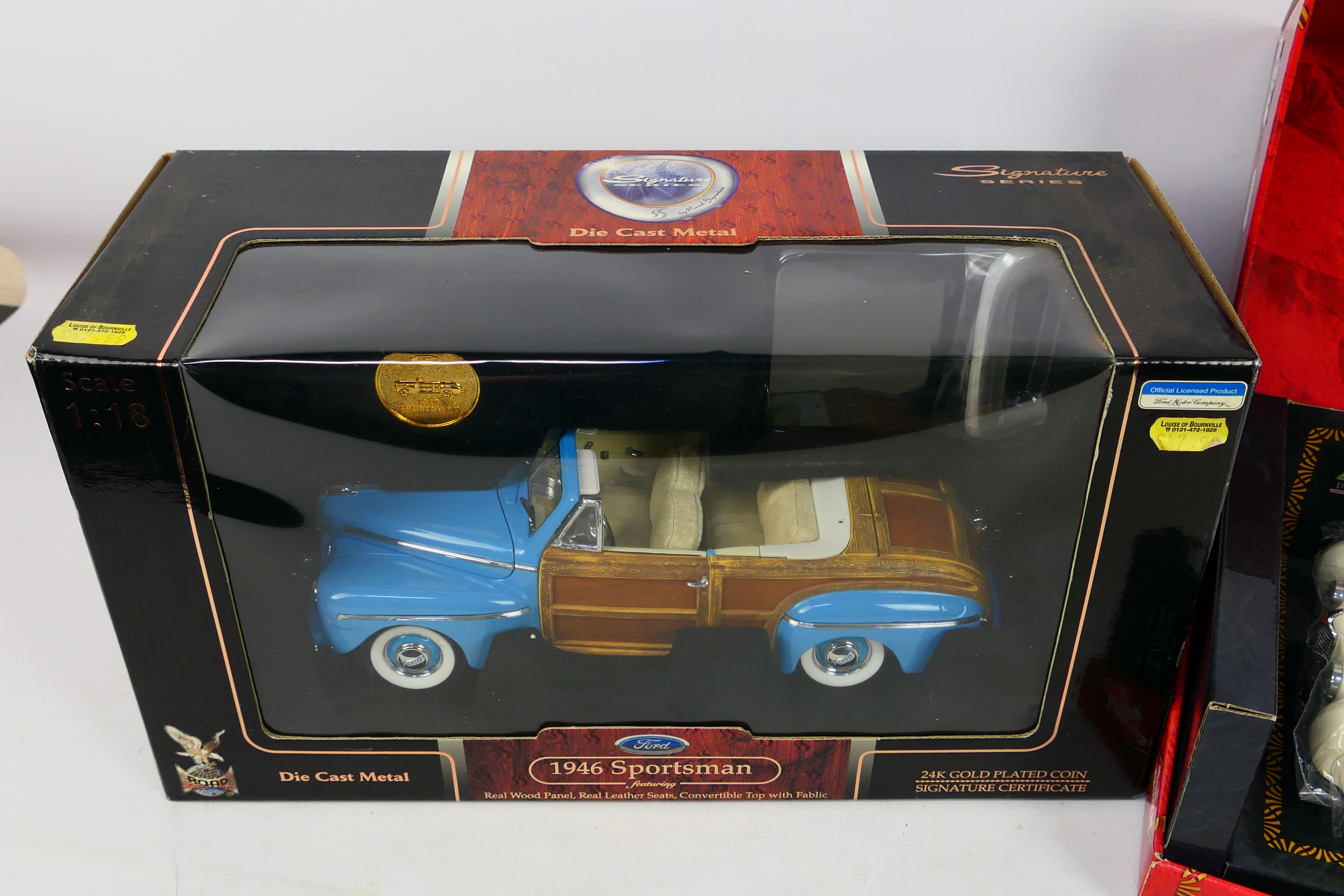 Road Signature - Guiloy - Two boxed 1:18 scale diecast model cars. - Image 4 of 7