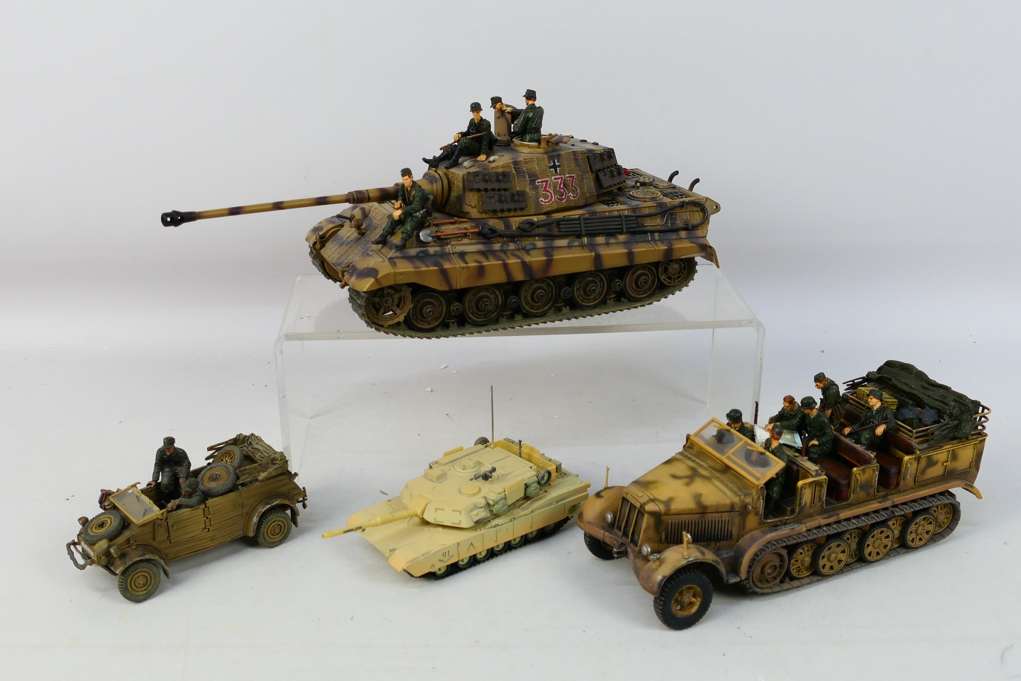 Unimax Forces Of Valour - Corgi - A group of unboxed military vehicles including Sd.Kfz.