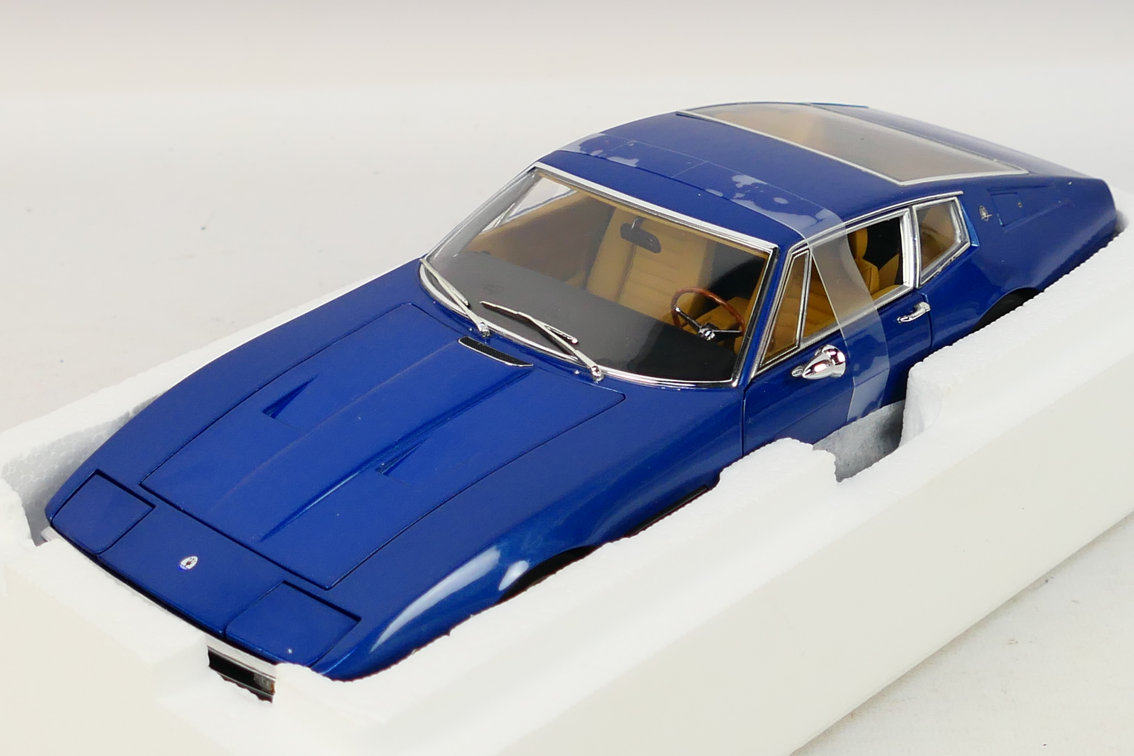 Minichamps - A boxed Minichamps #100123320 1:18 scale 1969 Maserati Ghibli Coupe. - Image 2 of 9