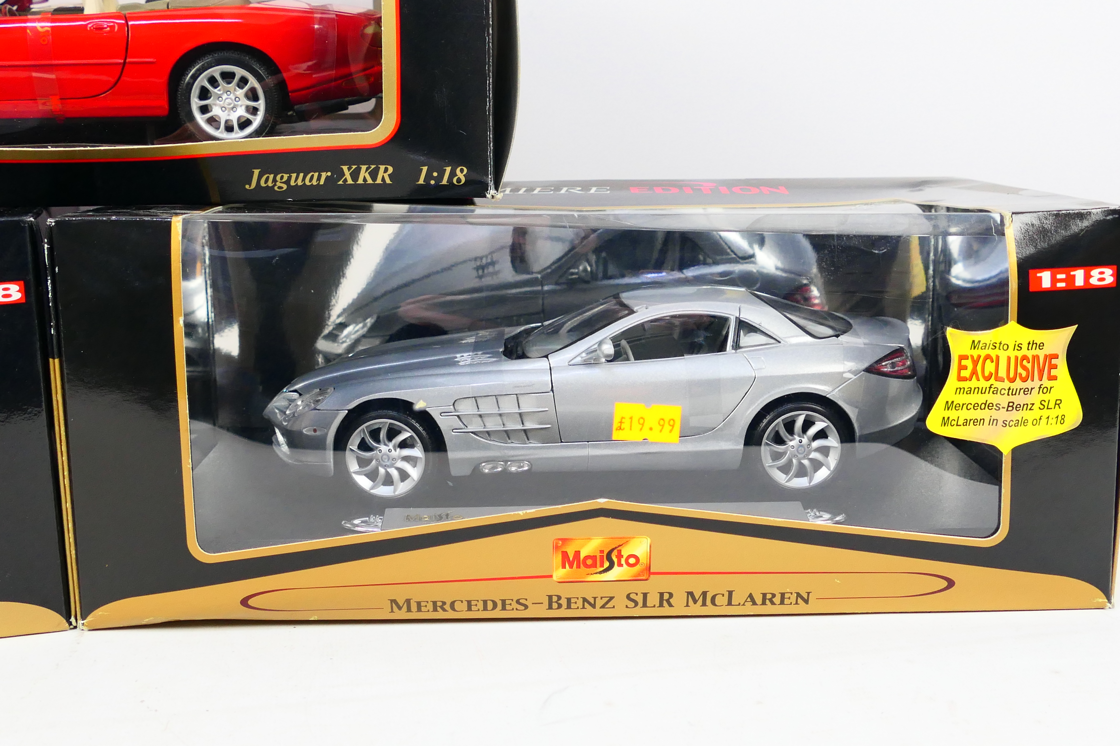 Maisto - Three boxed diecast 1:18 scale model cars. - Image 4 of 4
