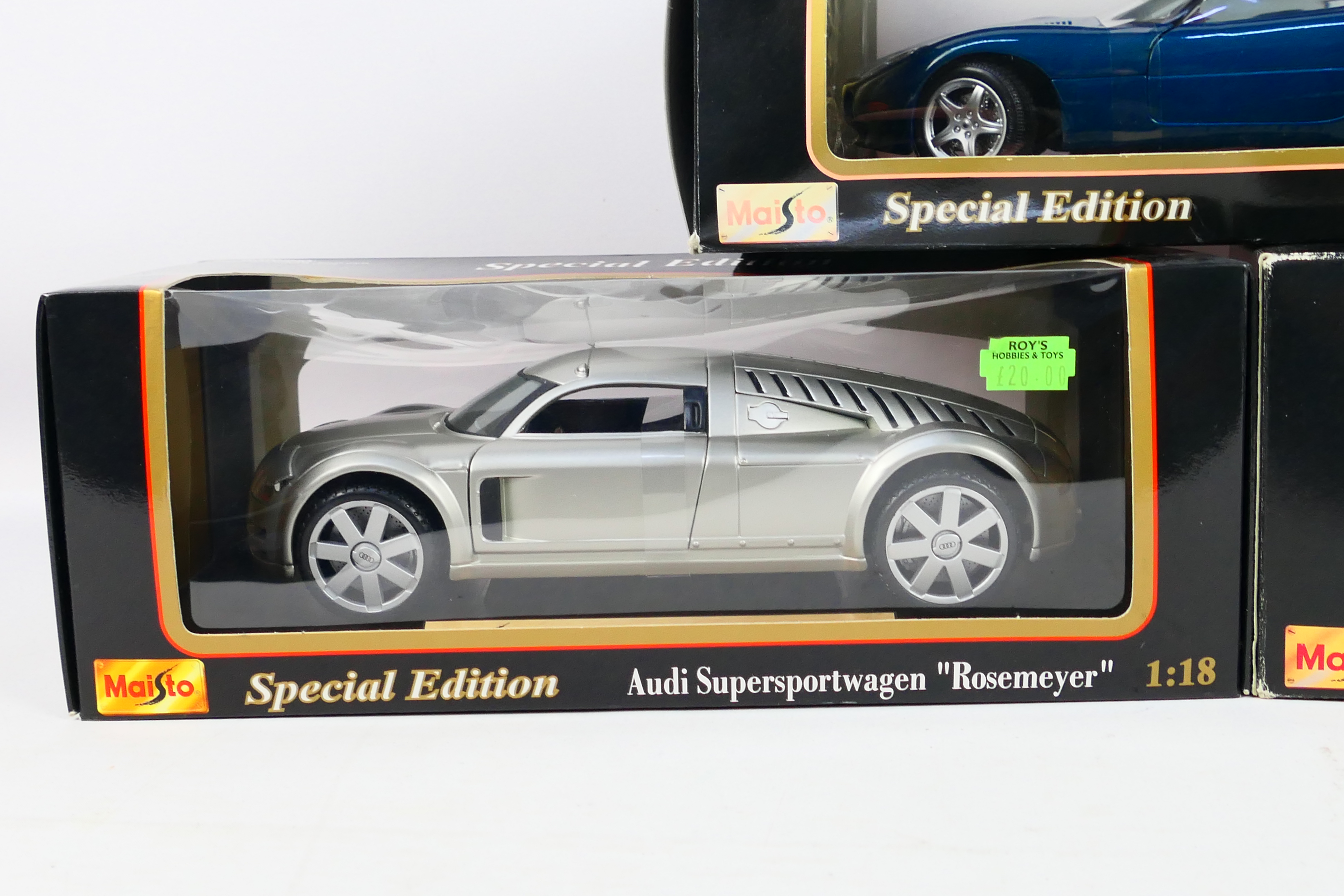Maisto - Three boxed 1:18 scale Maisto 'Special Edition' diecast model cars. - Image 2 of 4