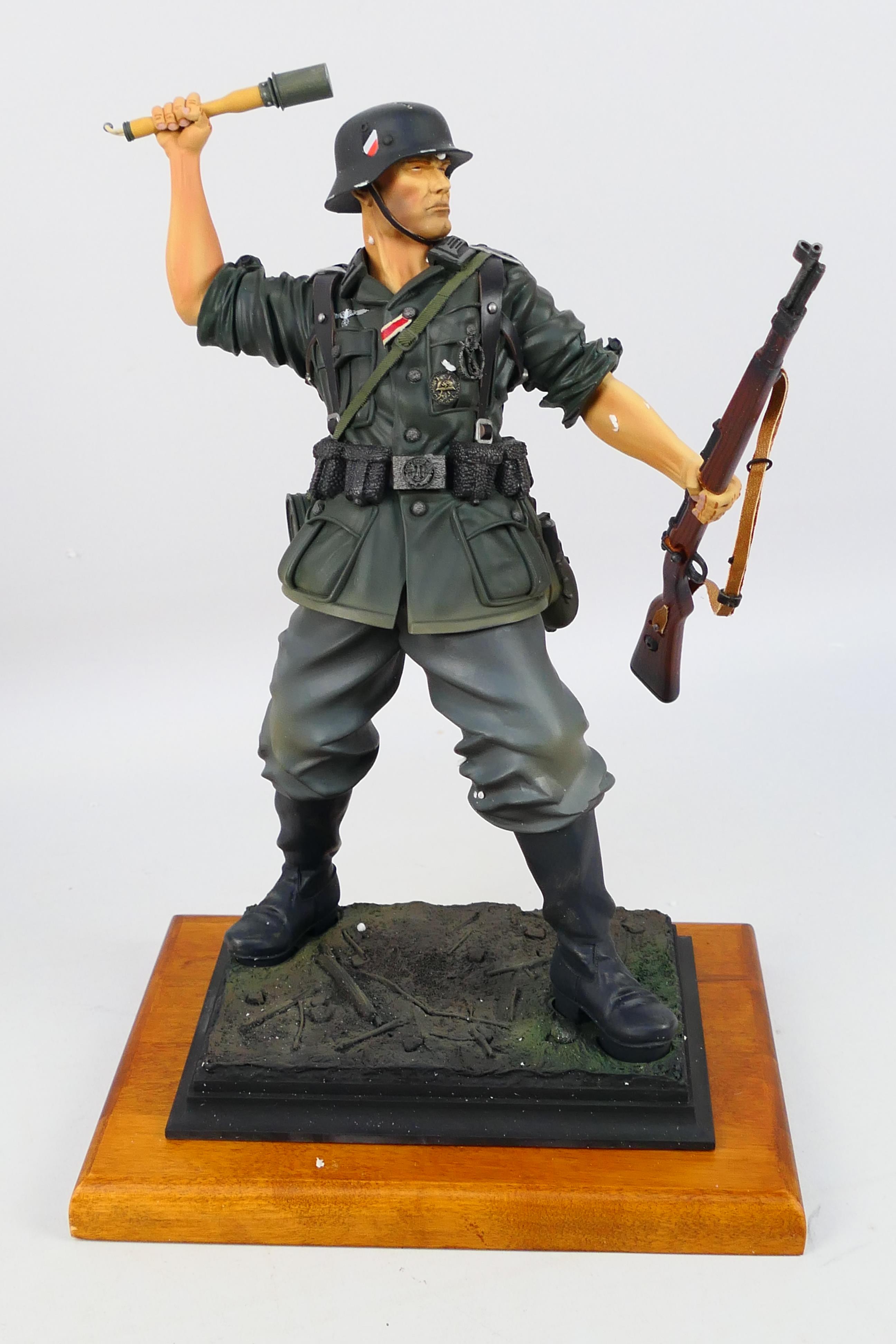 The Collectors Showcase - A boxed 1/6 scale limited edition German Grenadier 1941 figure # CS00280. - Image 2 of 8