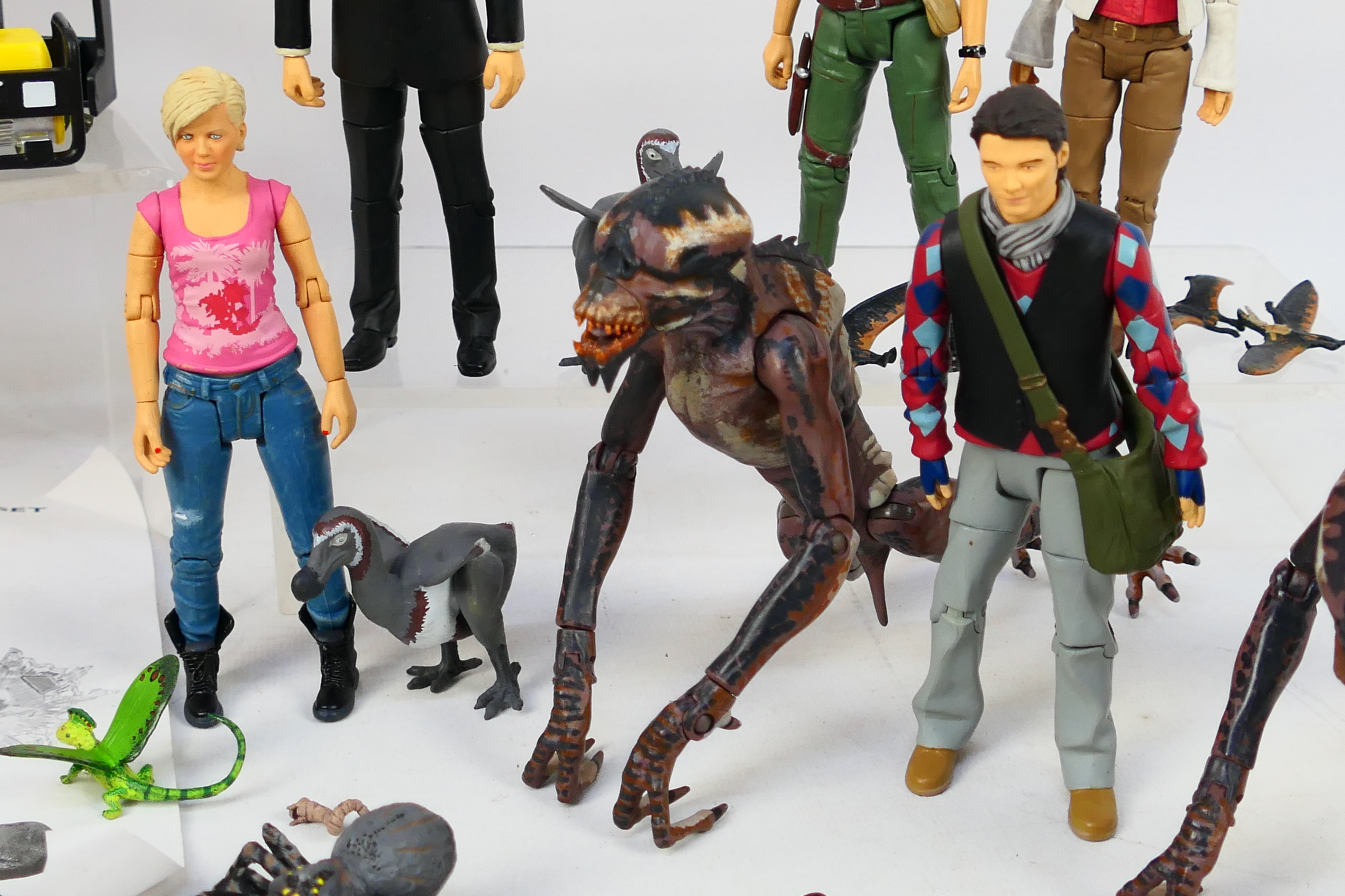 Character Options - BBC - An unboxed group of Primeval action figures and accessories from - Image 5 of 7