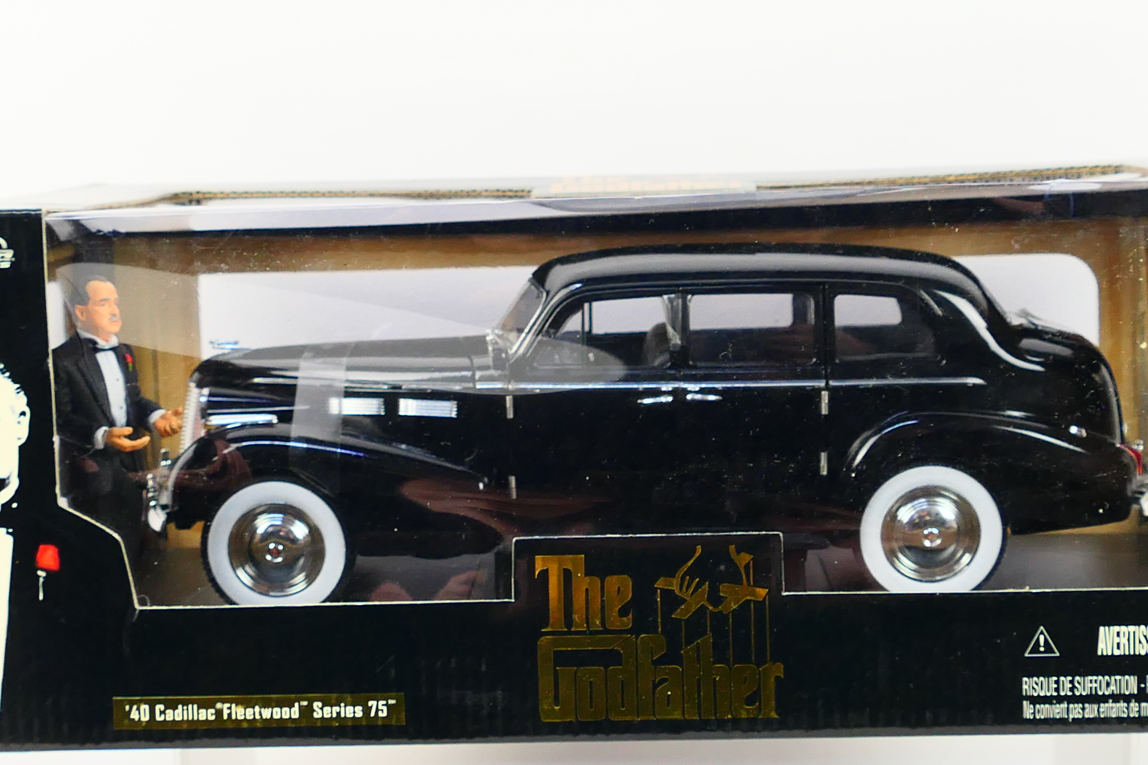 Jada Toys - A boxed 1:18 scale Jada Toys #91670 '40 Cadillac Fleetwood Series 75 from 'The - Image 2 of 7