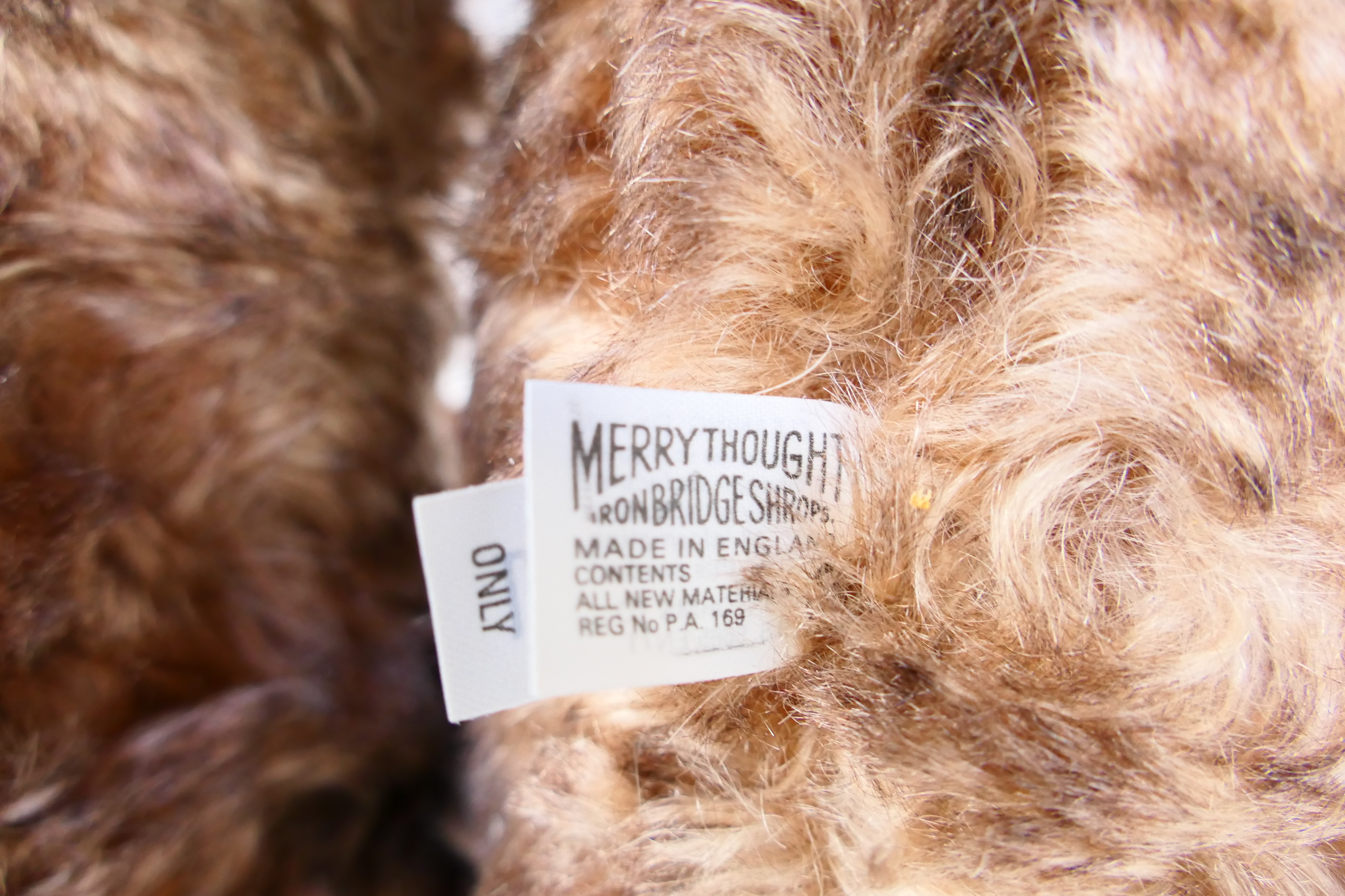 Merrythought - A large Merrythought jointed 'Millenium' teddy bear. - Image 6 of 7