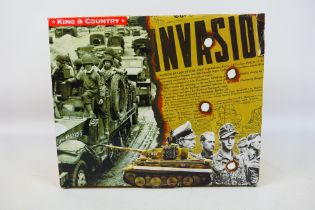 King and Country - A boxed King & Country AK19 WW2 'Afrika Korps' series Panzer Mk.III tank.