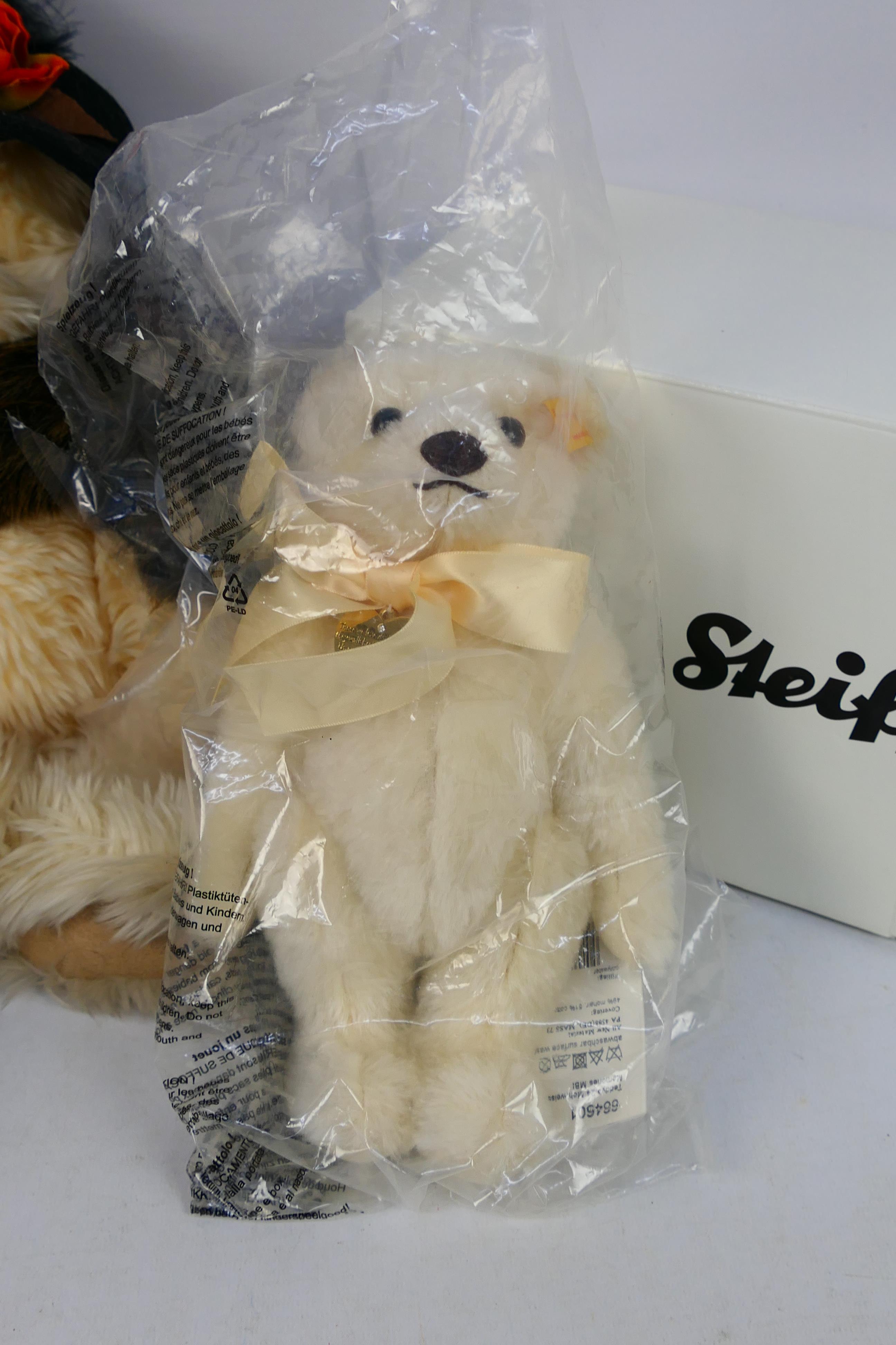 Steiff - Heartfelt - Bearington - Plush - A Steiff plush toy named Krystie (663321) 30cm. - Image 3 of 8