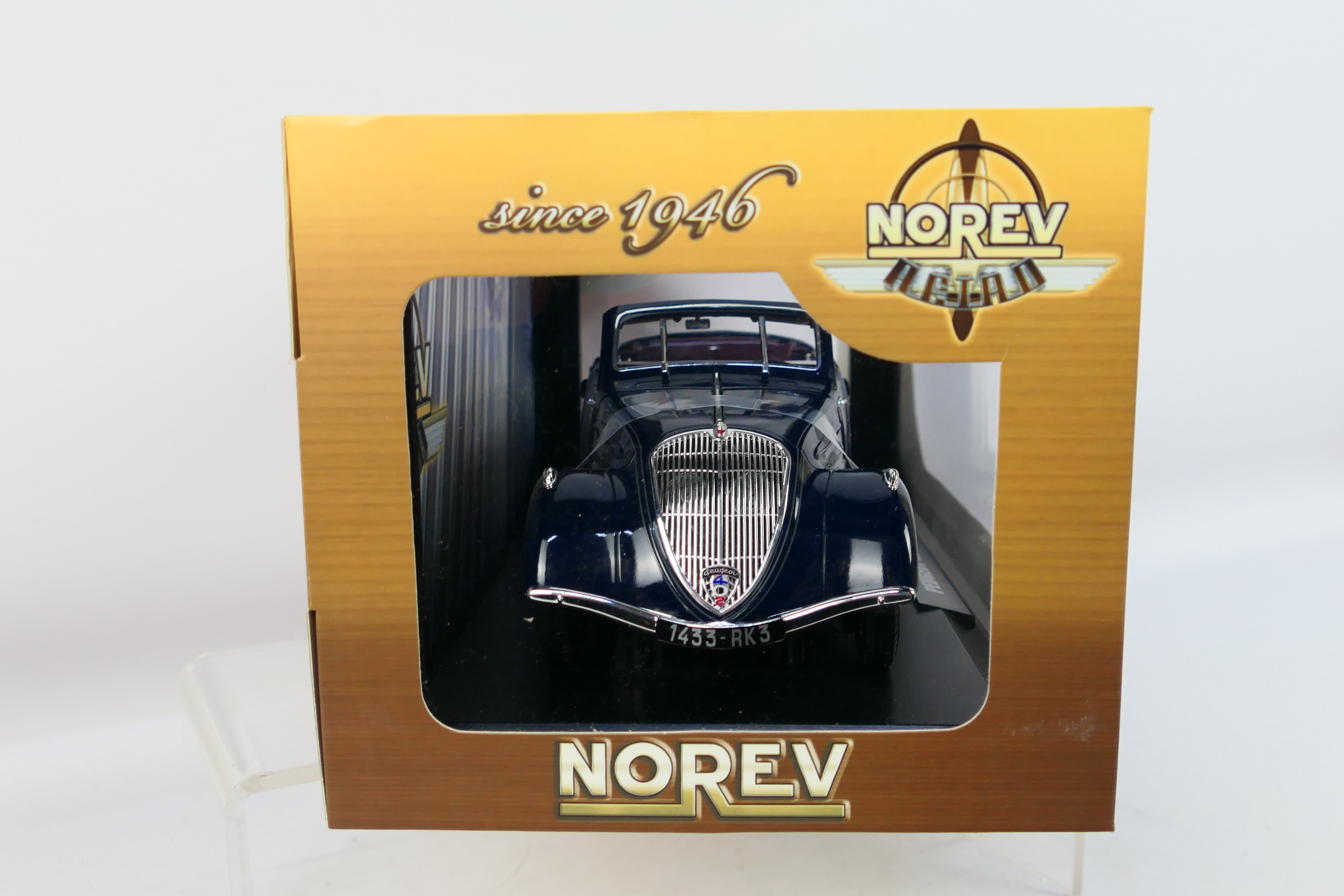 Norev - A boxed 1:18 scale Norev #184704 Peugeot 402 Eclipse. - Image 4 of 5