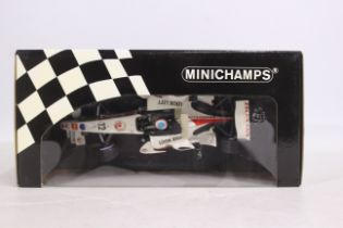 Minichamps - A 1:18 scale Honda Racing Team 2006 Jensen Button RA106 F1 car # 100 060012.