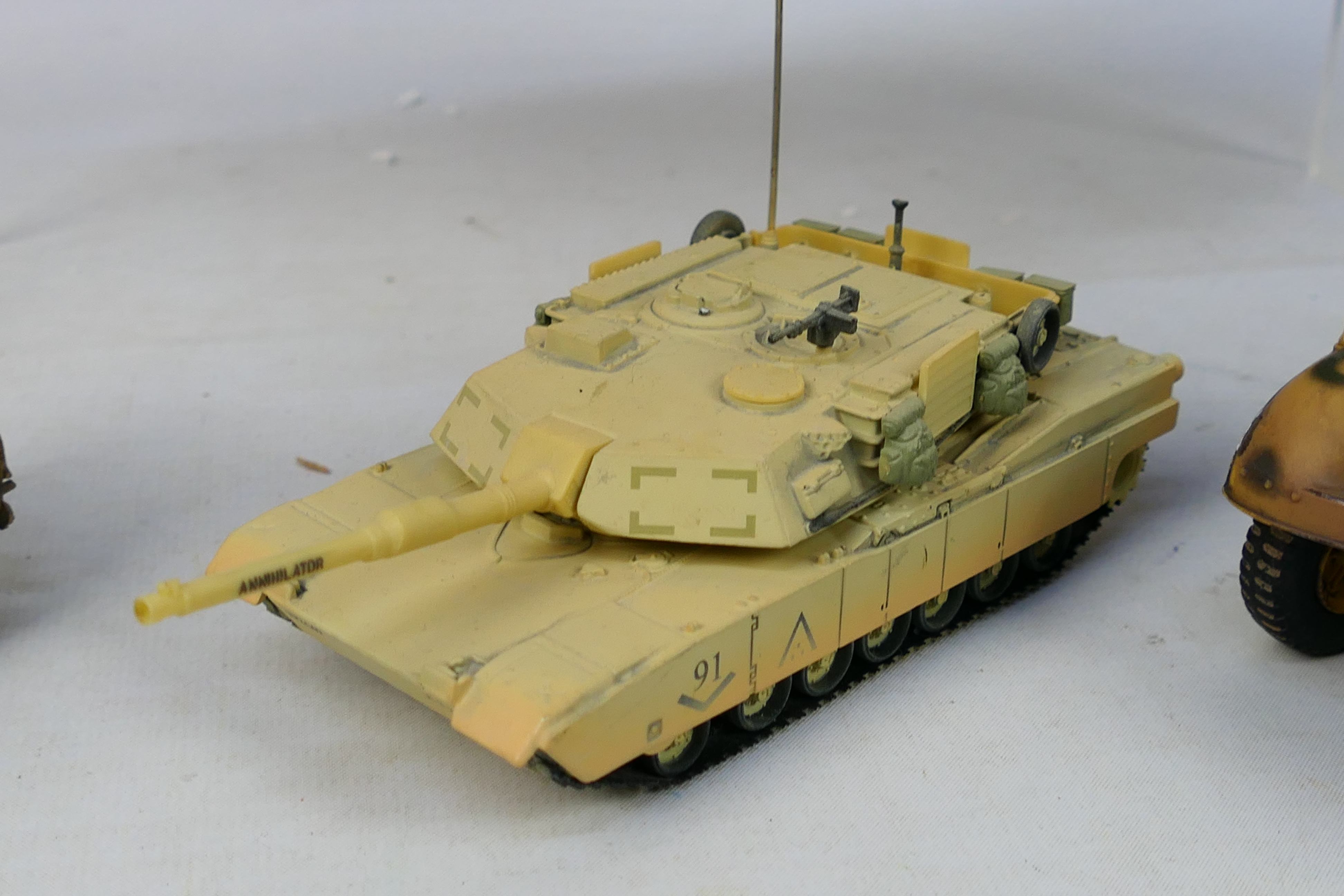 Unimax Forces Of Valour - Corgi - A group of unboxed military vehicles including Sd.Kfz. - Image 5 of 6