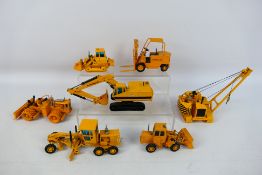 Joal - A group of unboxed CAT construction vehicles in 1:50 scale including a 225 excavator,