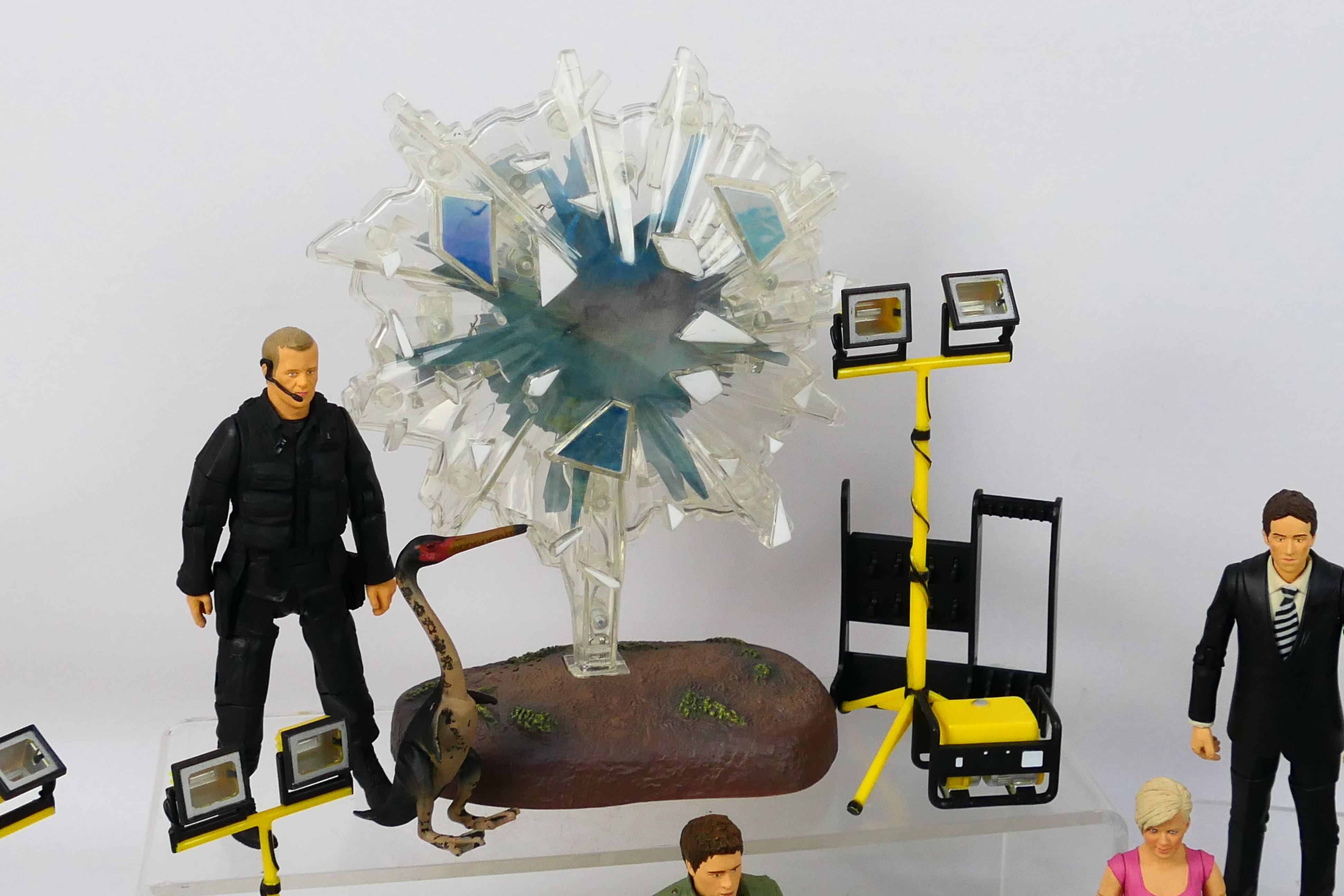 Character Options - BBC - An unboxed group of Primeval action figures and accessories from - Image 2 of 7