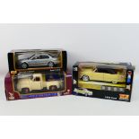 Road Signature - maisto - Three boxed 1:18 scale diecast model cars.