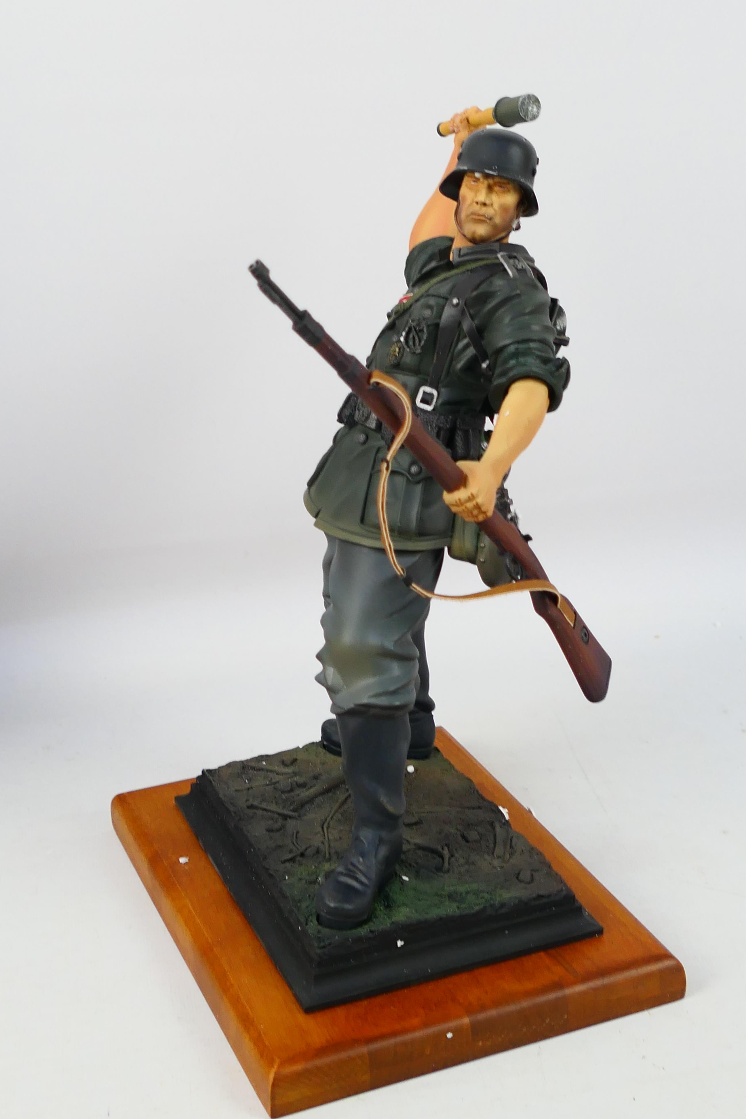 The Collectors Showcase - A boxed 1/6 scale limited edition German Grenadier 1941 figure # CS00280. - Image 4 of 8