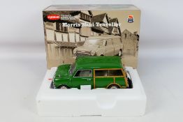 Kyosho - A boxed 1:18 scale Kyosho #08195G Morris Mini Traveller.
