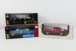 Road Signature - Signature - Three boxed 1:18 scale American diecast model cars.