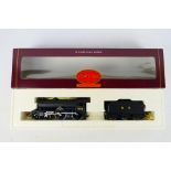 Hornby - A boxed Hornby 'Top Link' OO gauge R2021 $-4-0 steam locomotive and tender Op.No.