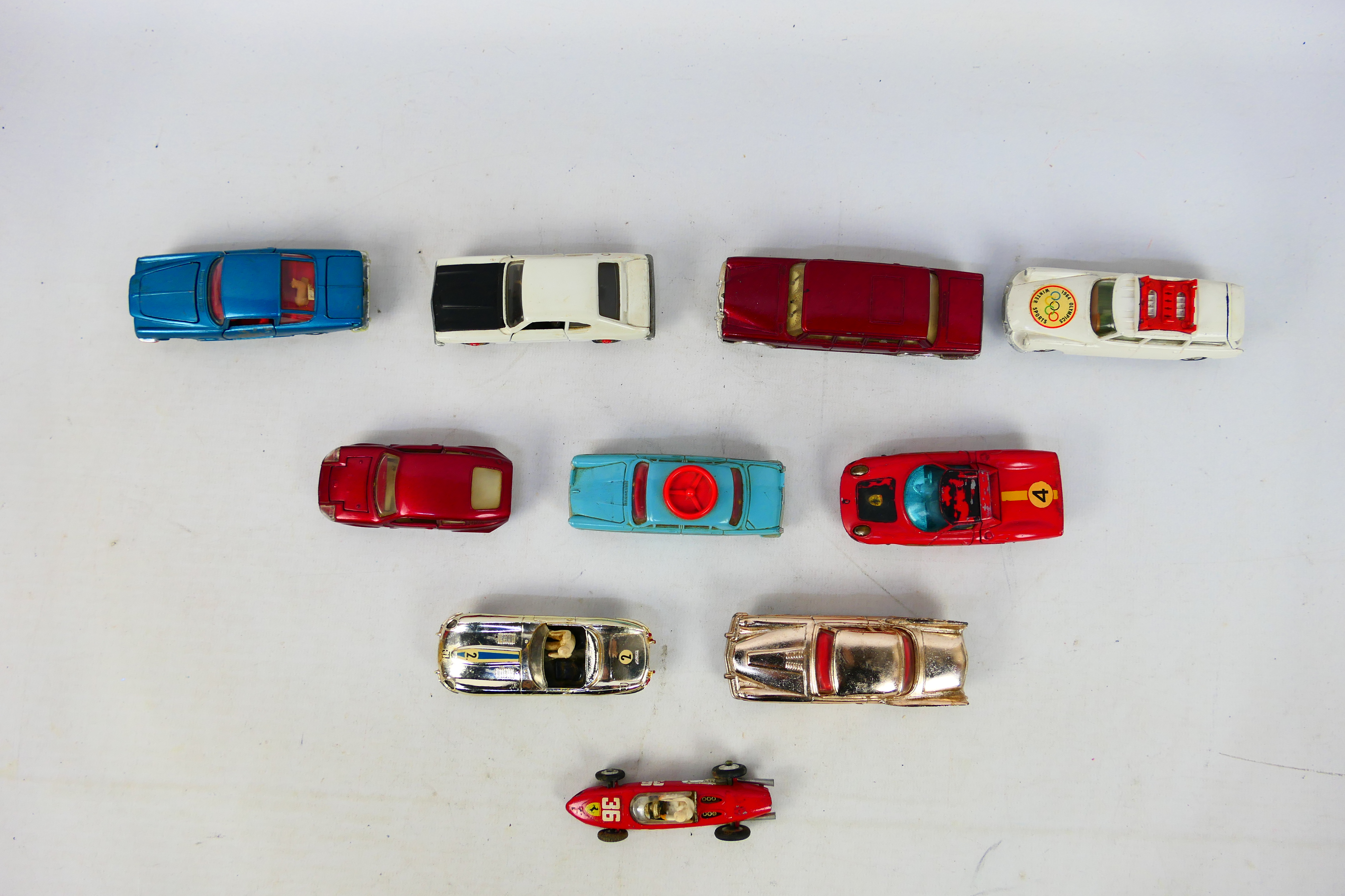 Corgi Toys - An unboxed group of 10 diecast model cars from Corgi Toys. - Image 8 of 10