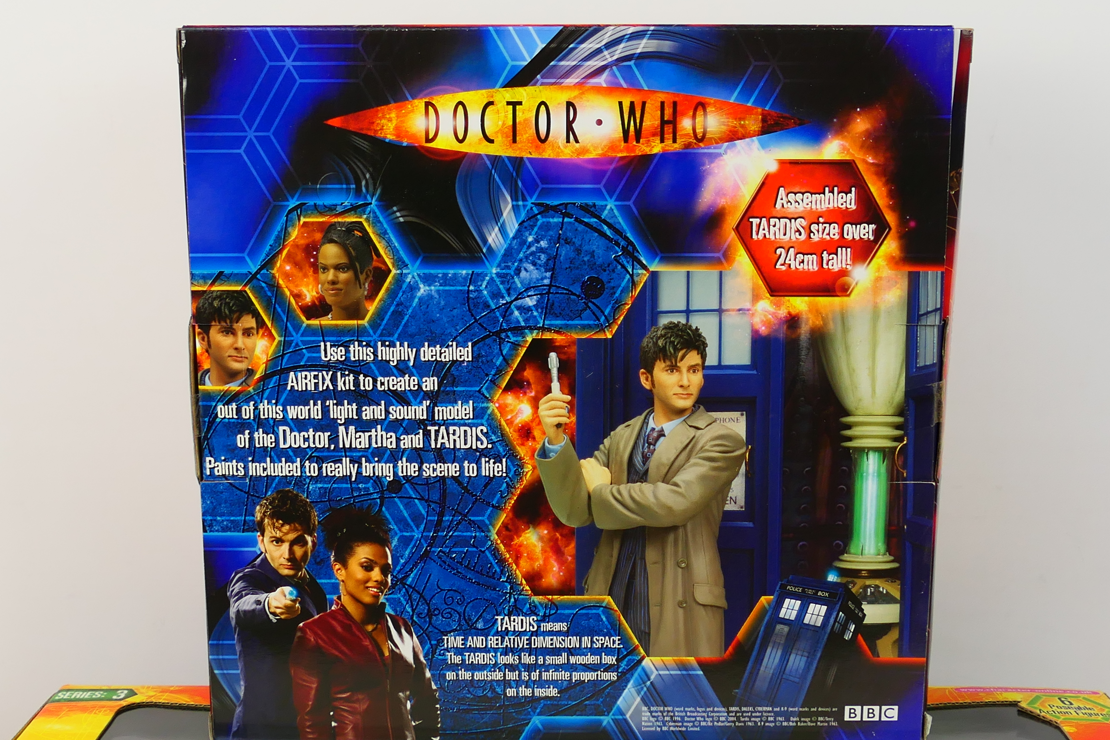 Character Options - Airfix - Doctor Who - A Doctor Who 6 figure Gift Pack. Set comprises of 5. - Image 2 of 3