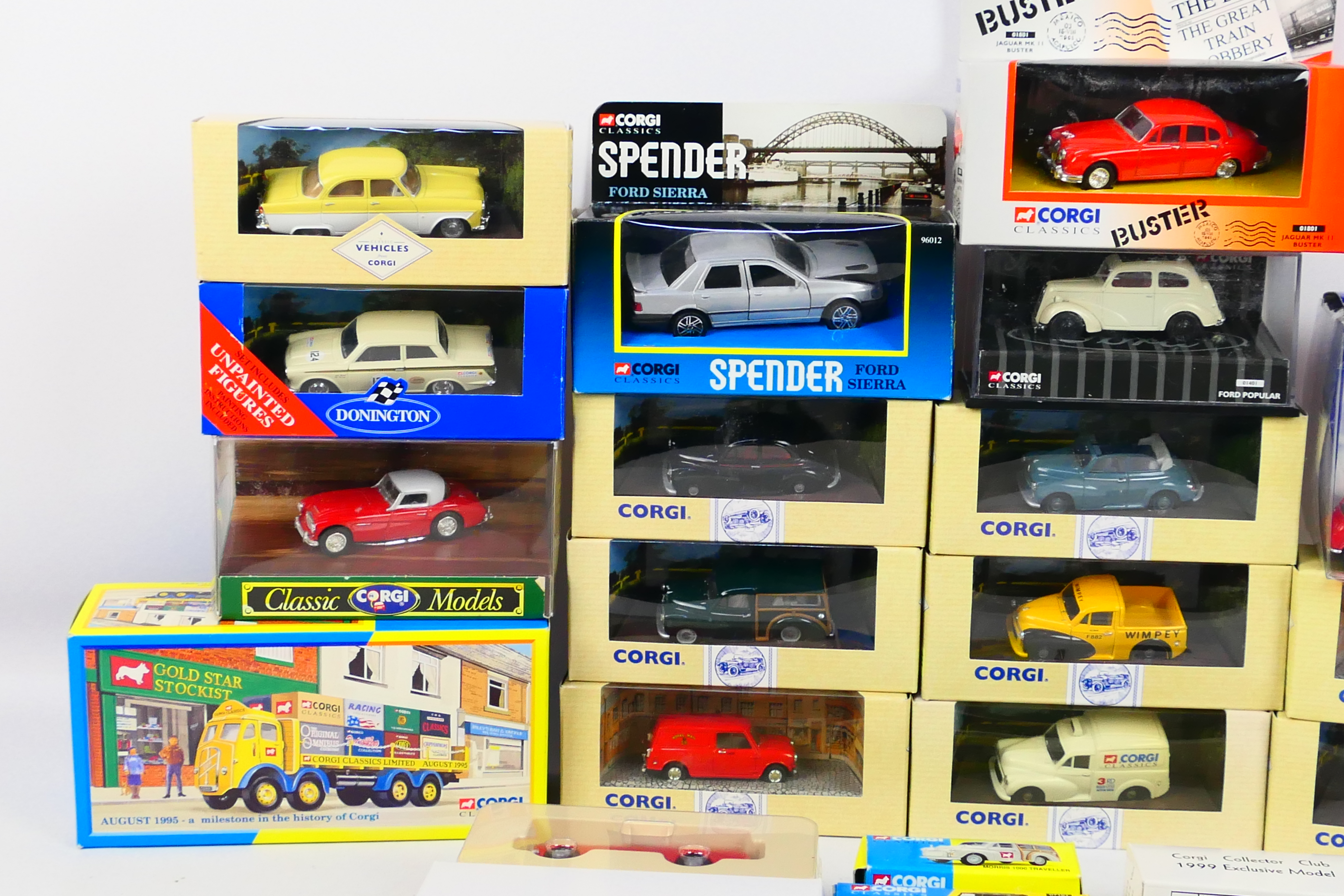 Corgi Classics - A collection of boxed diecast vehicles from various Corgi ranges. - Image 2 of 5