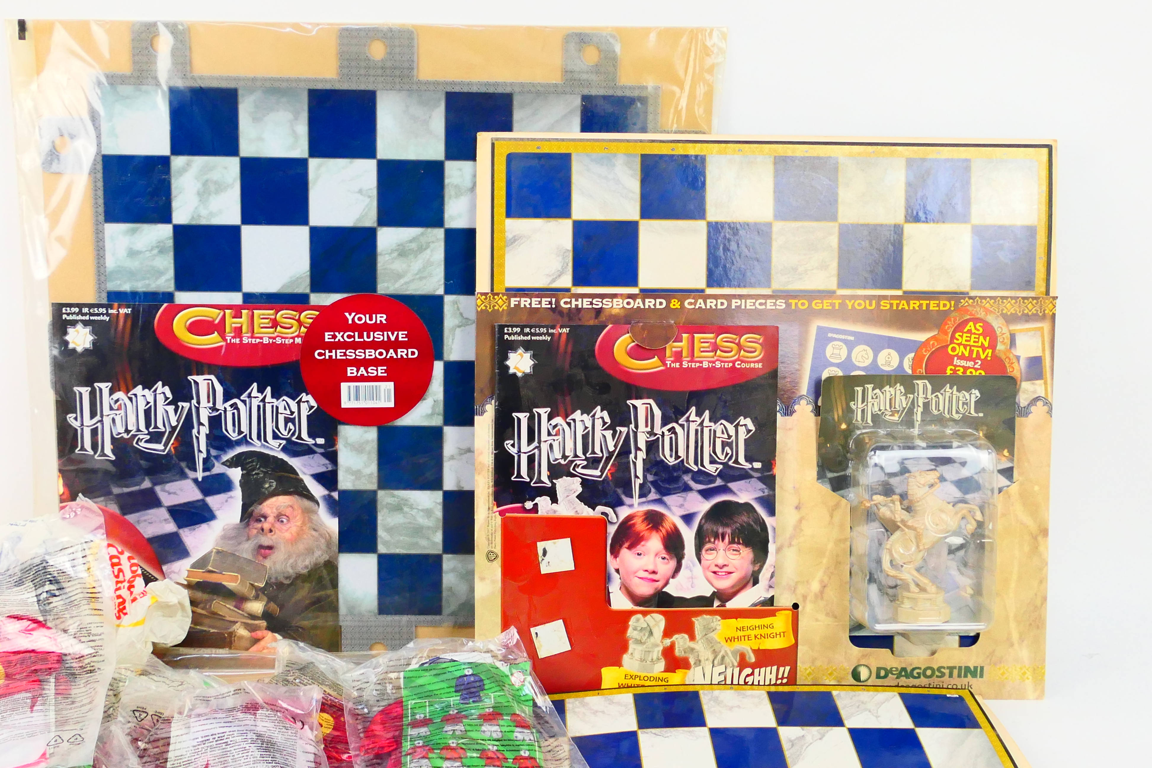 DeAgostini - Harry Potter - McDonalds - Jurassic Park - 2 x unopened Harry Potter chessboard bases - Image 4 of 4