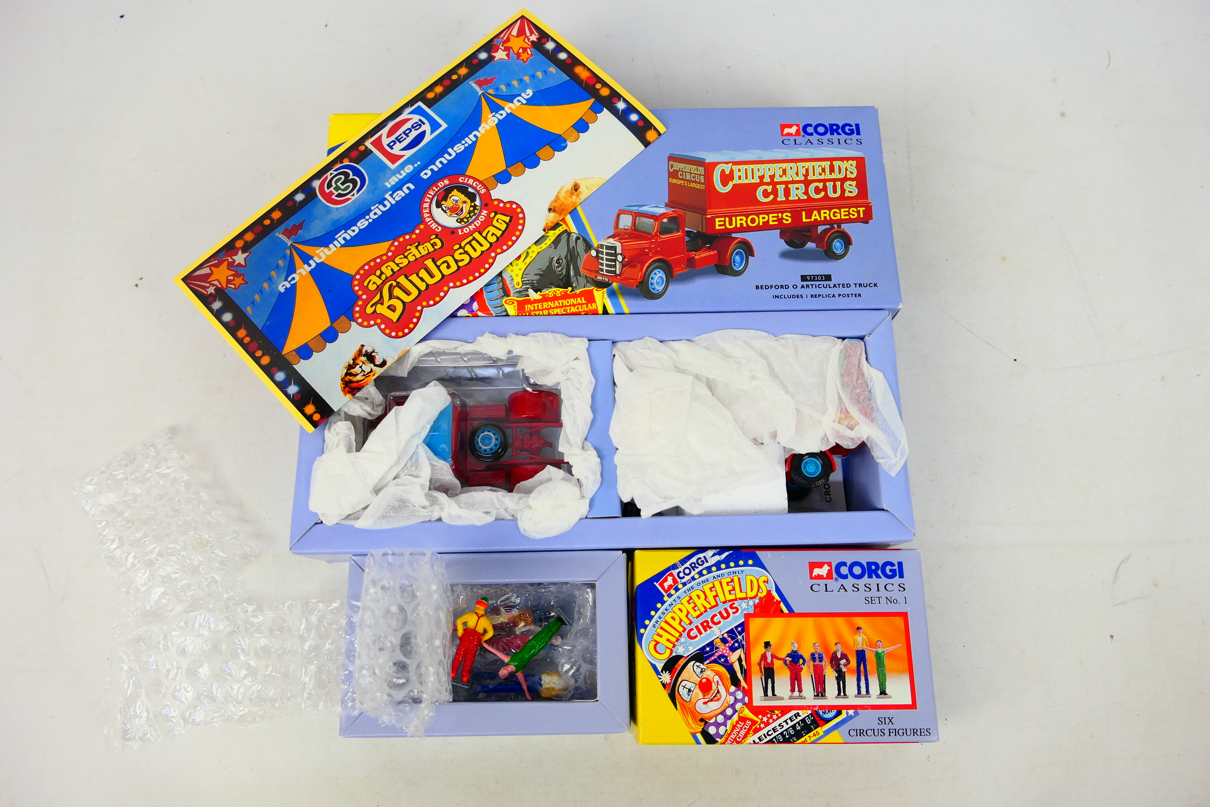 Corgi Classics - A collection of four boxed Limited Edition diecast vehicles plus a box of - Image 3 of 3