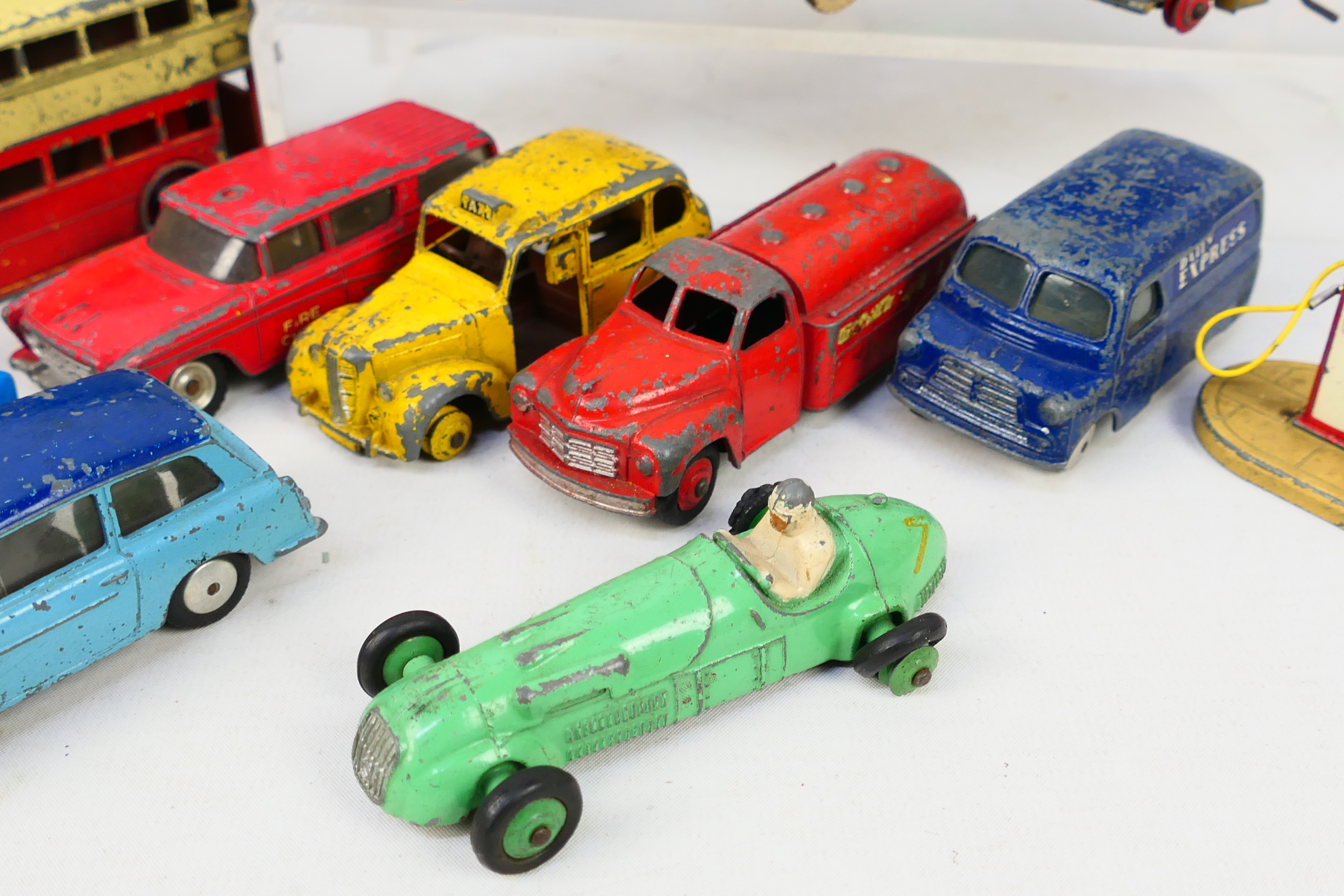 Dinky - Corgi - A group of vehicles including Dodge Royal # 191, Big Bedford # 522, - Image 6 of 7