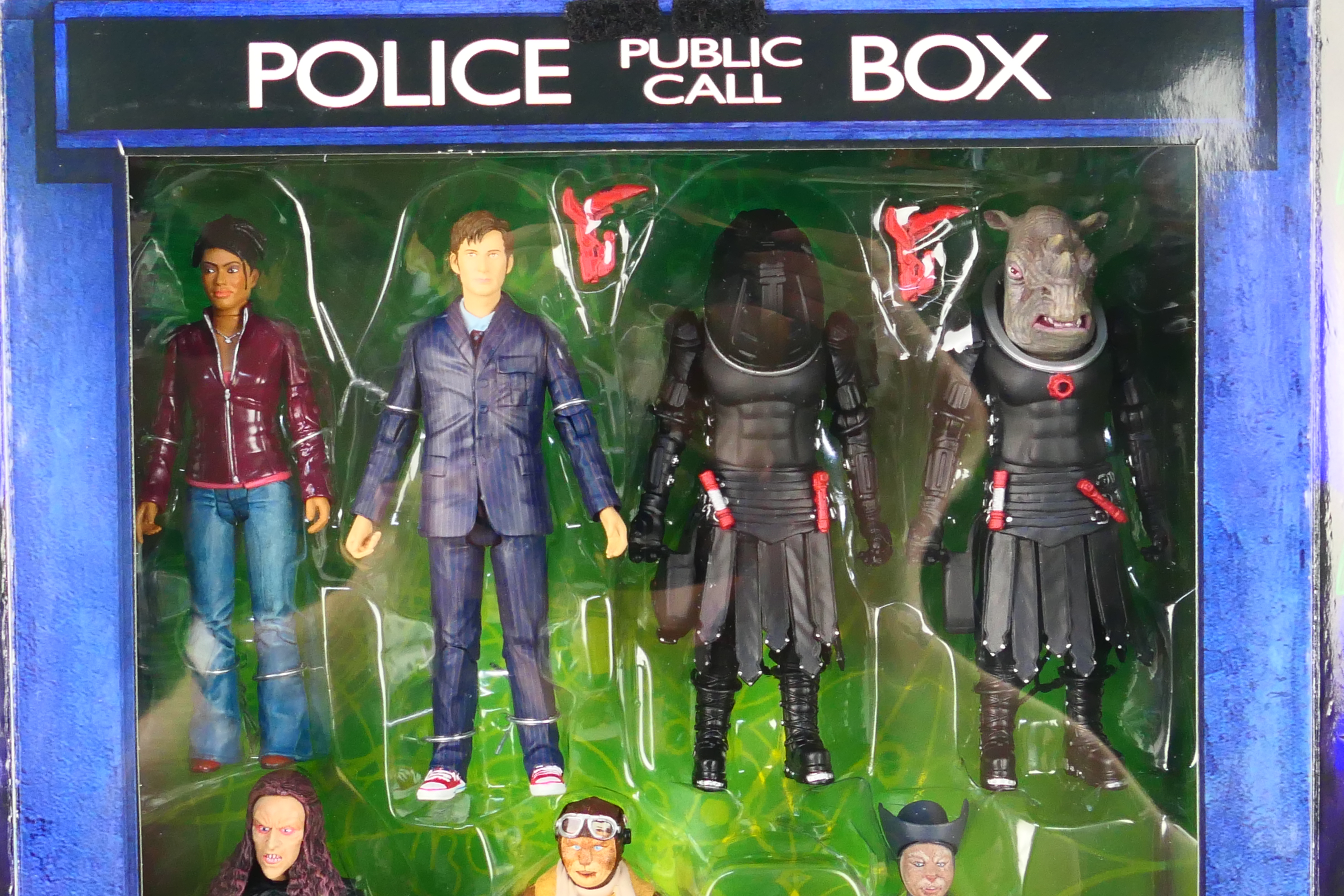 Character Options - Doctor Who - A Doctor Who series 3 10 figure Gift Set. This set comprises of 5. - Image 3 of 7