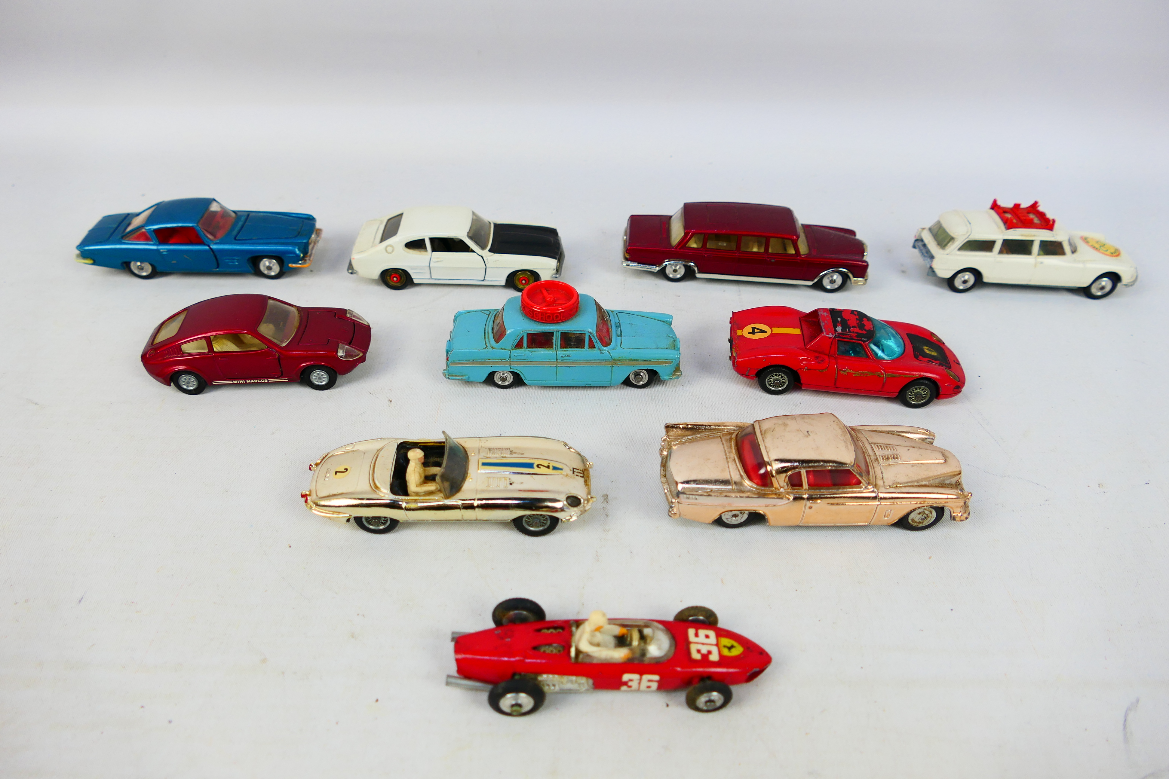 Corgi Toys - An unboxed group of 10 diecast model cars from Corgi Toys. - Bild 9 aus 10