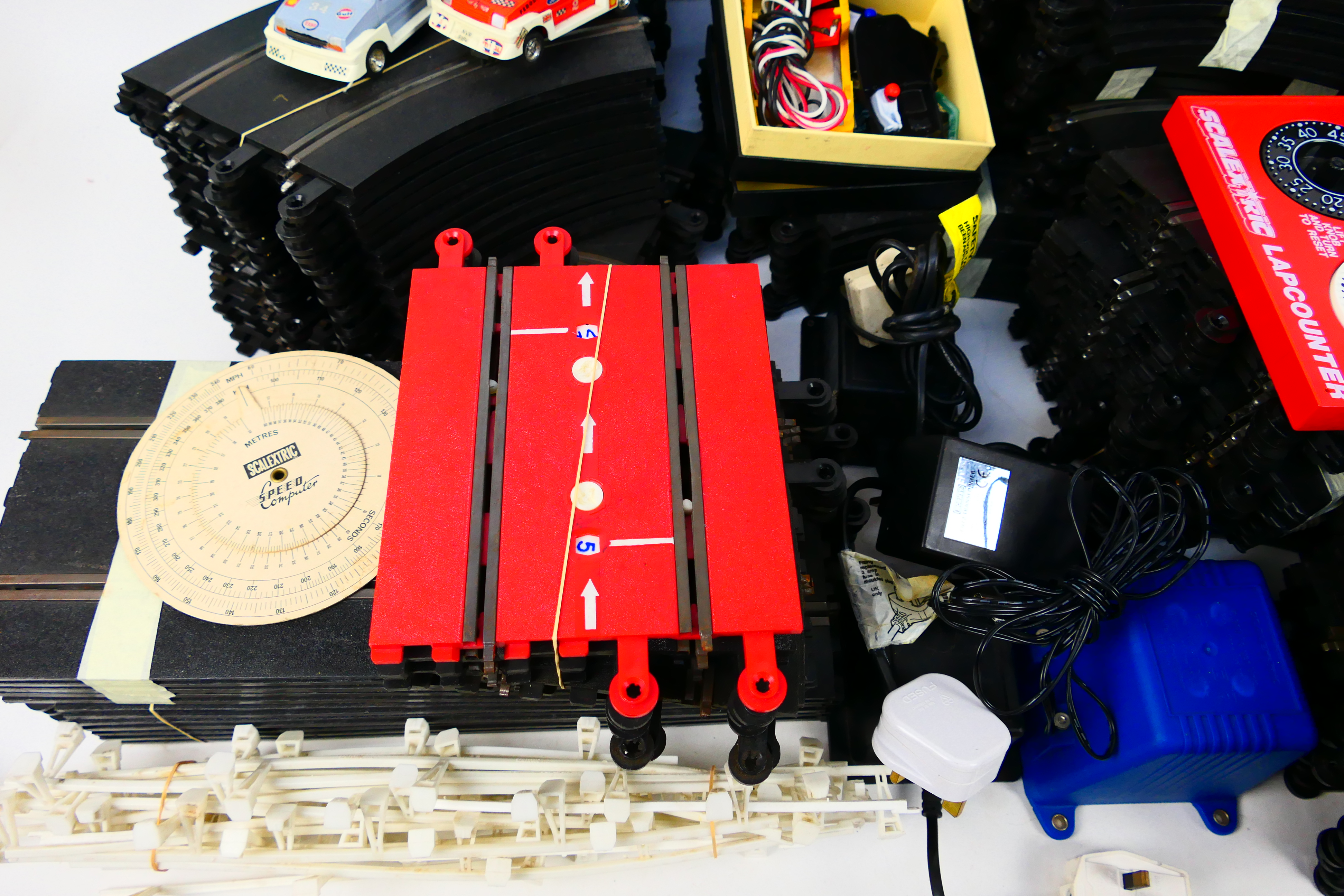 Scalextric - A large quantity of Scalextric track sections including long straights, curves, - Image 6 of 6