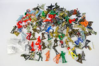 Lone Star - Crescent - Cherilea - Timpo - Others - A large unboxed collection of plastic soldiers