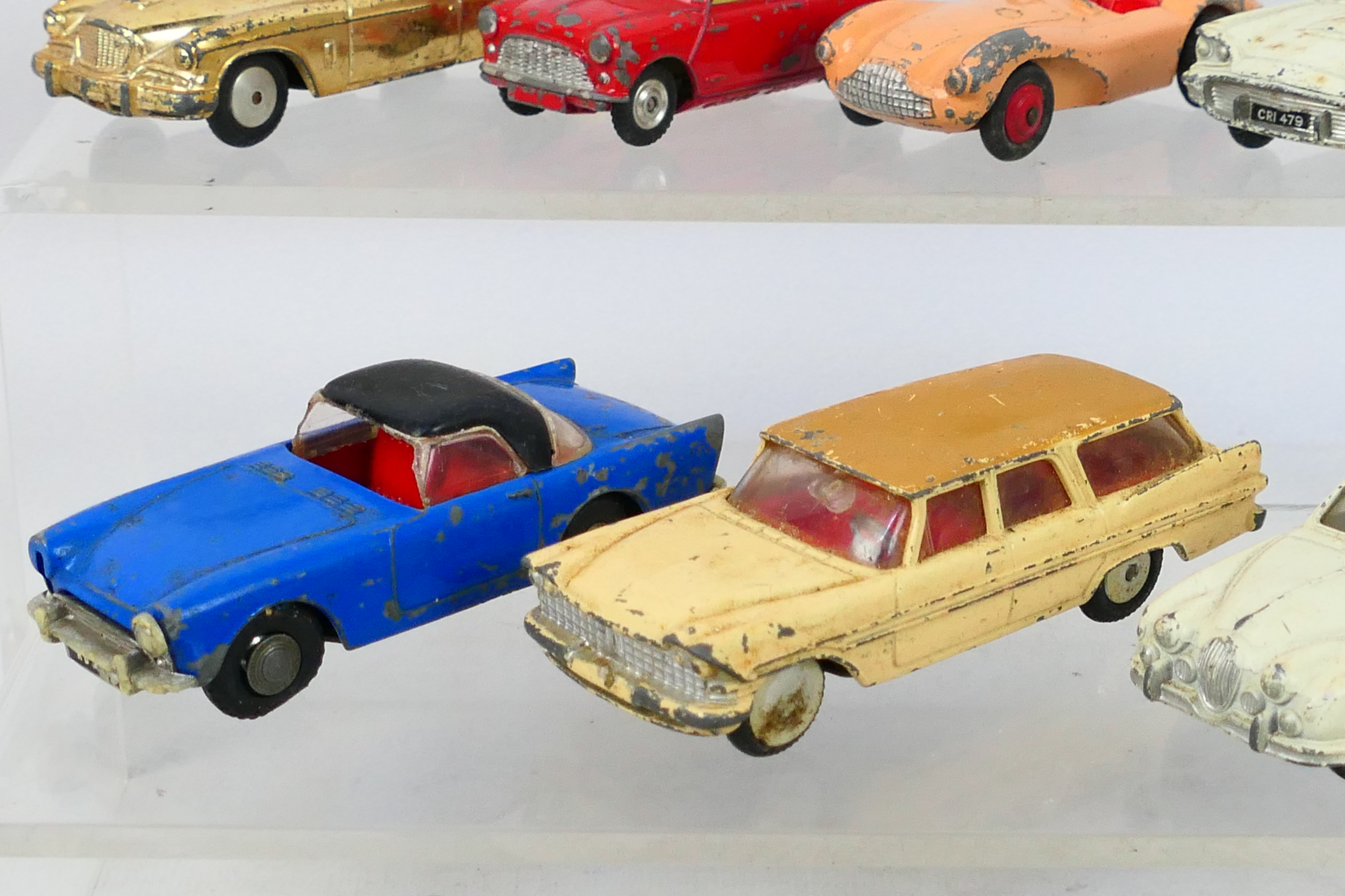 Spot-On - Dinky Toys - Corgi Toys - 10 unboxed playworn diecast model vehicles. - Bild 4 aus 7
