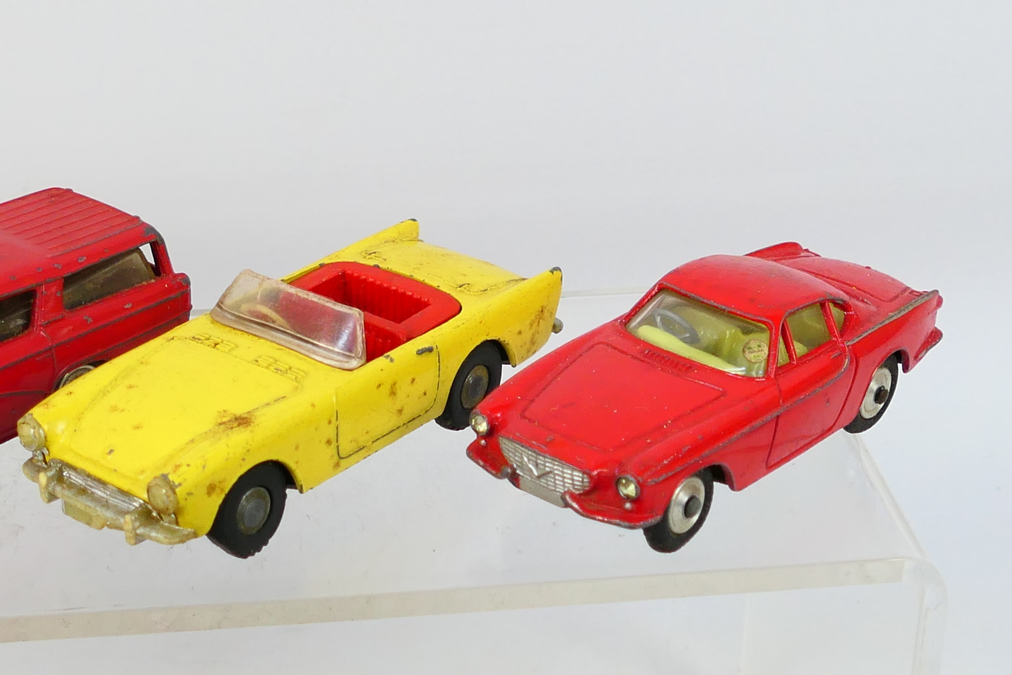 Spot-On - Dinky Toys - Corgi Toys - An unboxed group of 10 playworn diecast model vehicles. - Image 3 of 7