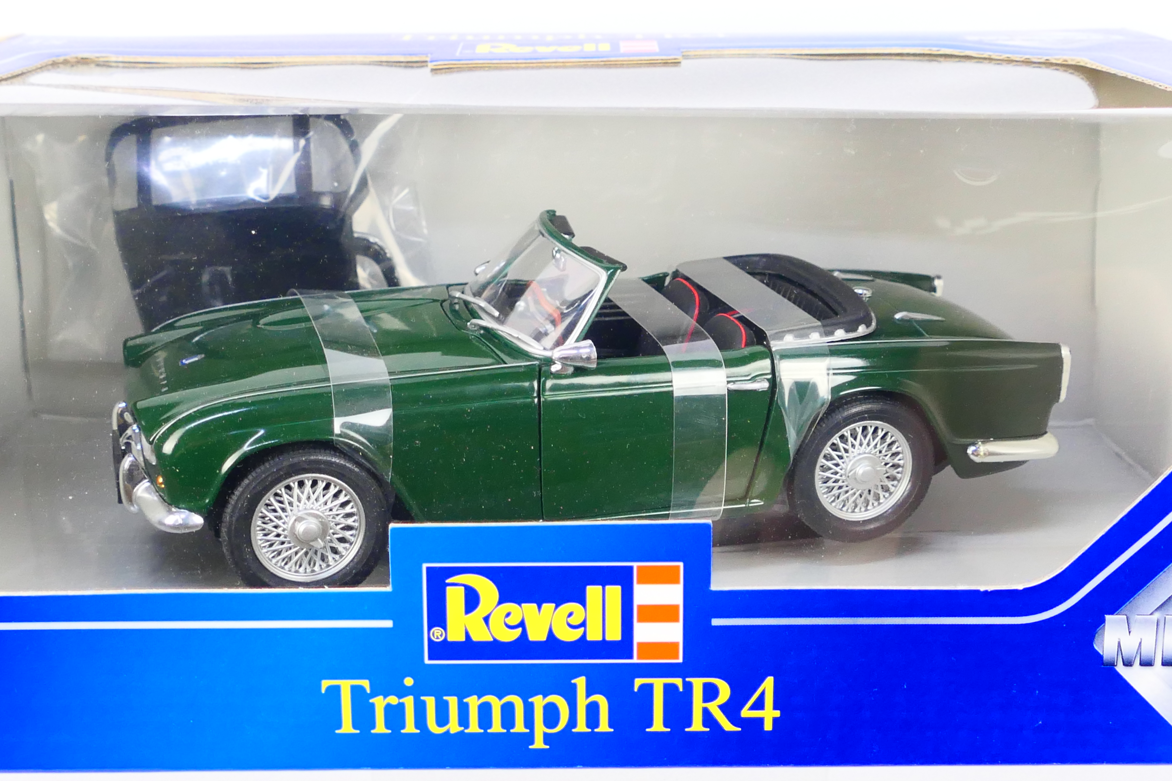 Revell - A boxed 1:18 scale Revell #08827 Triumph TR4. - Image 2 of 3