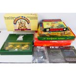 Waddingtons - Peter Pan Playthings - Others - A group of vintage games,