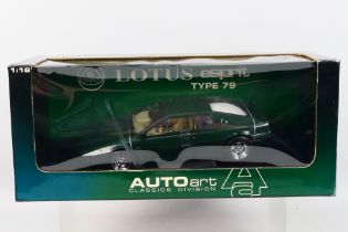 AutoArt - A boxed AutoArt #75302 1:18 scale Lotus Esprit Type 79.