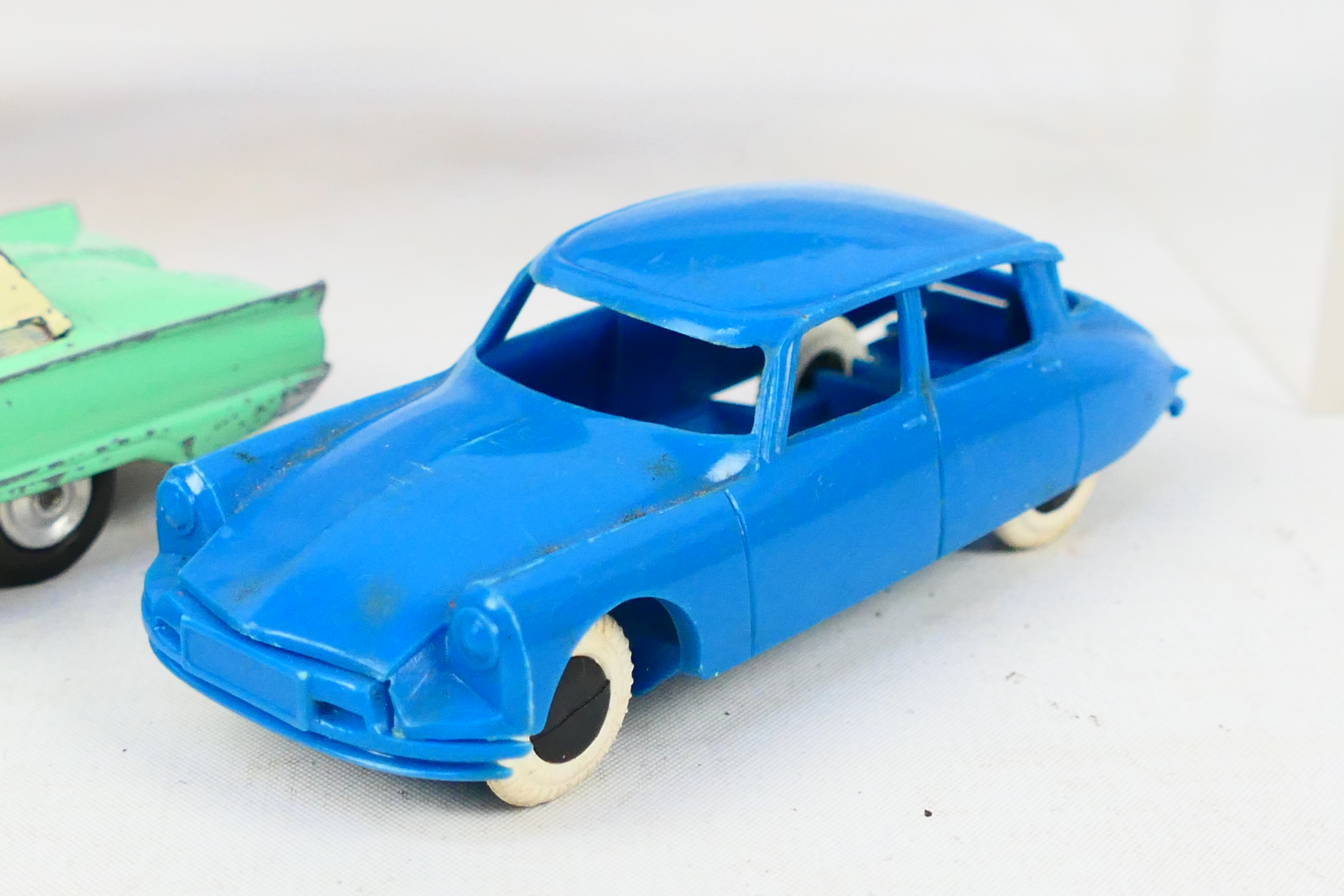 Dinky Toys - Corgi Toys - Other - An unboxed collection of 10 playworn diecast and plastic model - Image 7 of 7