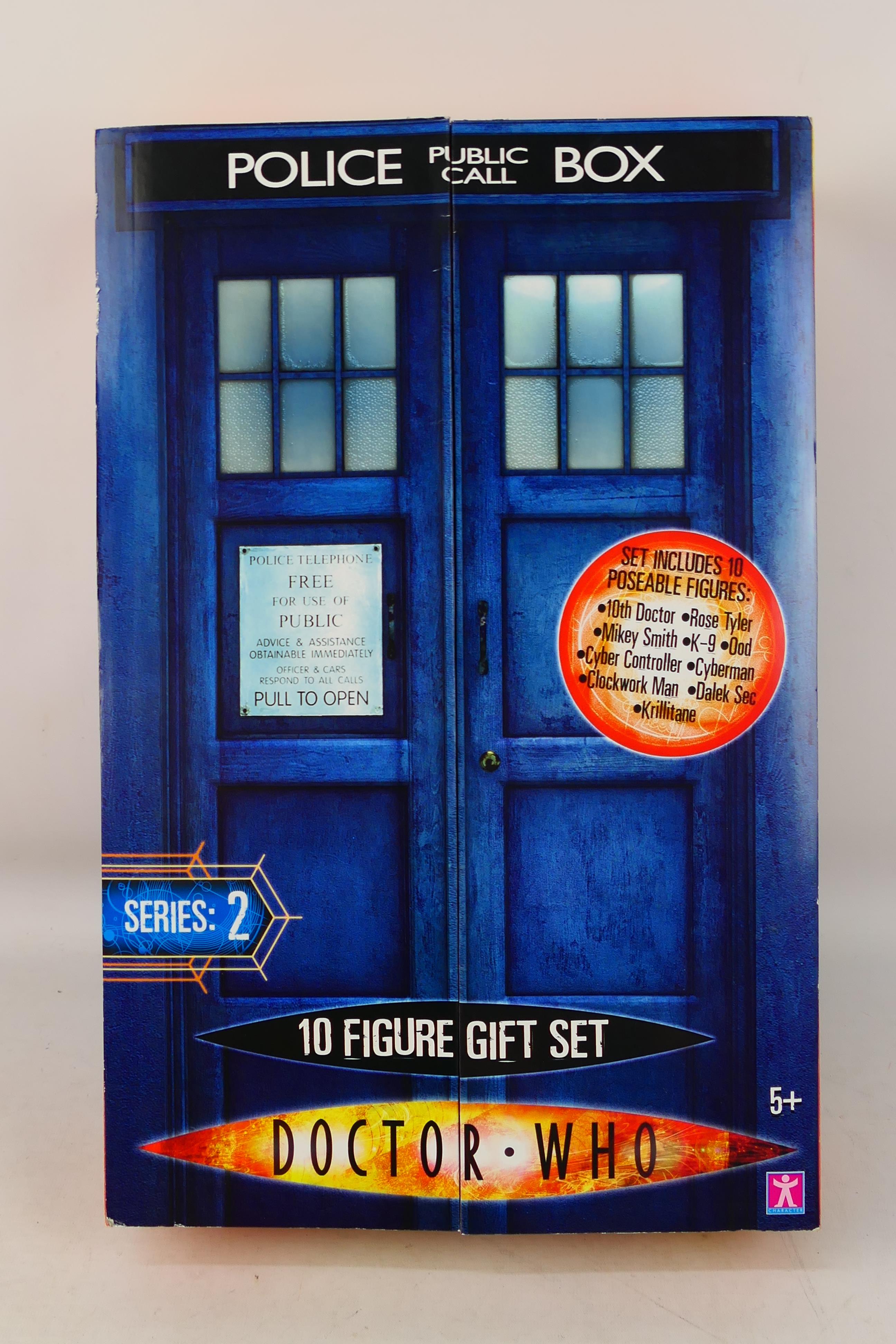 Character Options - Doctor Who - A Doctor Who series 2 10 figure Gift Set. This set comprises of 5. - Image 6 of 7