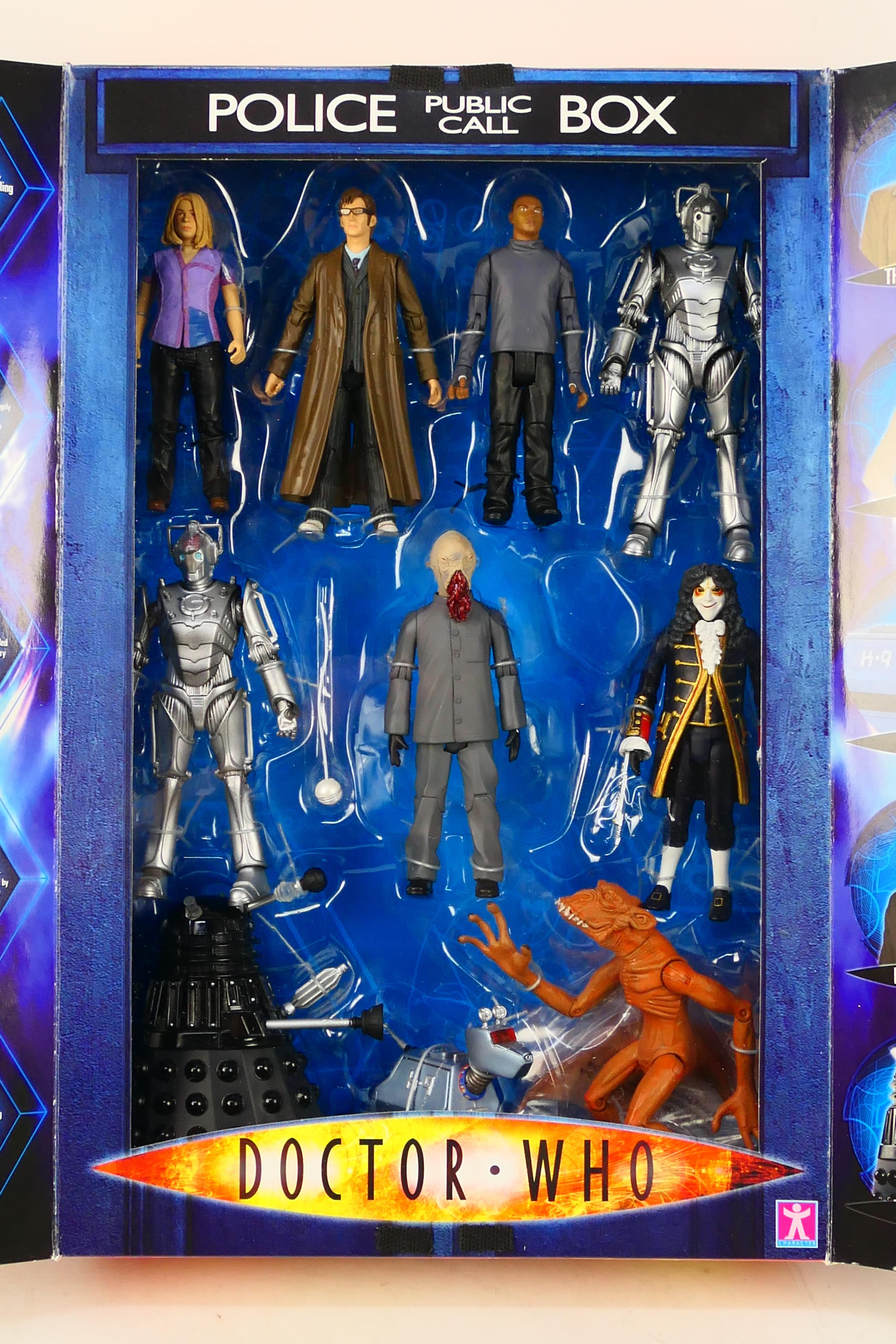 Character Options - Doctor Who - A Doctor Who series 2 10 figure Gift Set. This set comprises of 5. - Image 2 of 7