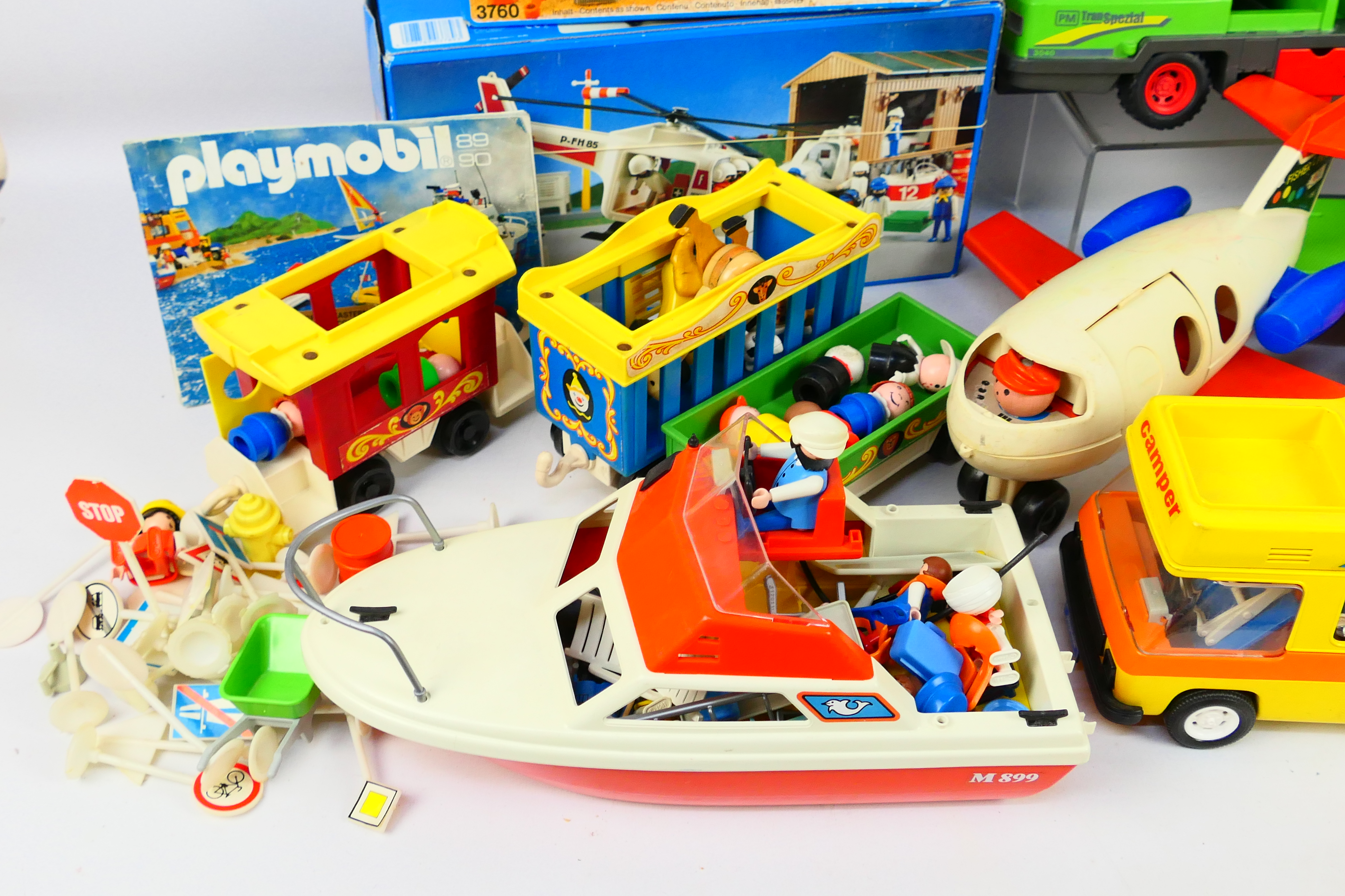 Fisher Price - Playmobil - A collection of vintage Fisher Price toys and 2 x boxed Playmobil sets, - Bild 4 aus 5