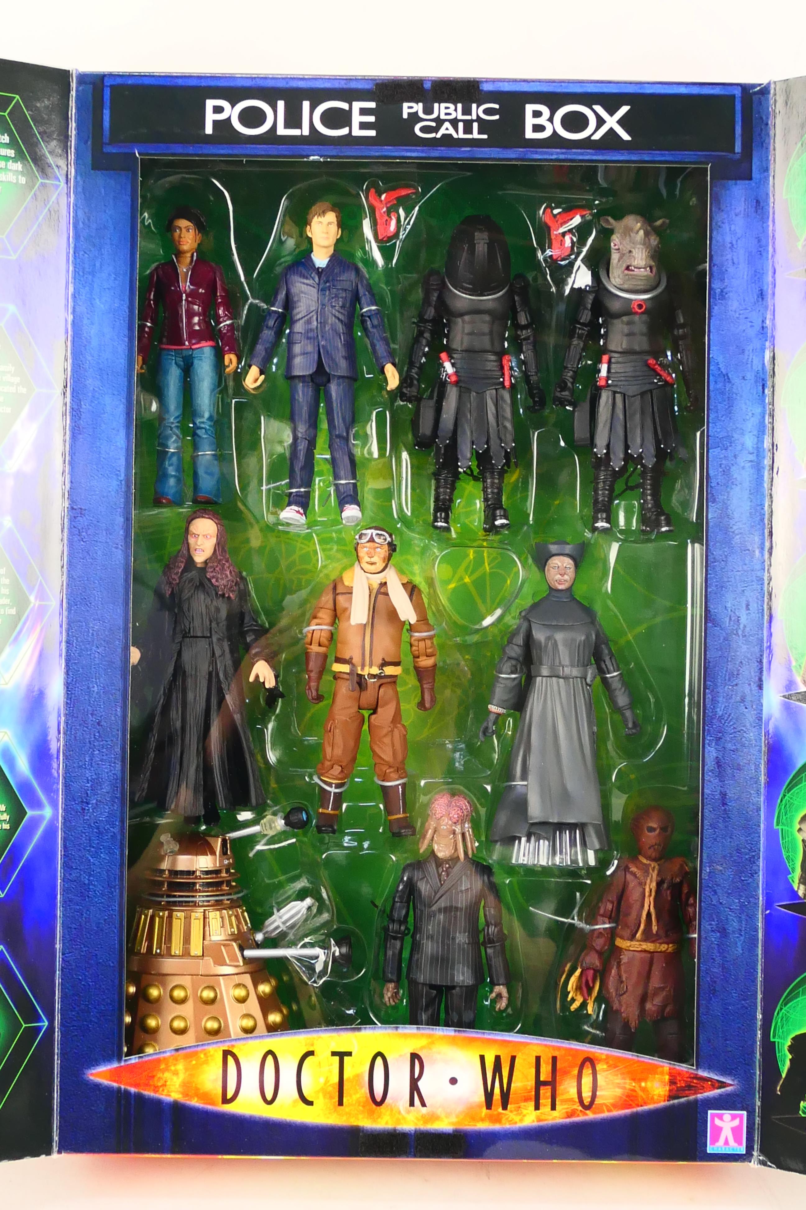 Character Options - Doctor Who - A Doctor Who series 3 10 figure Gift Set. This set comprises of 5. - Bild 2 aus 7