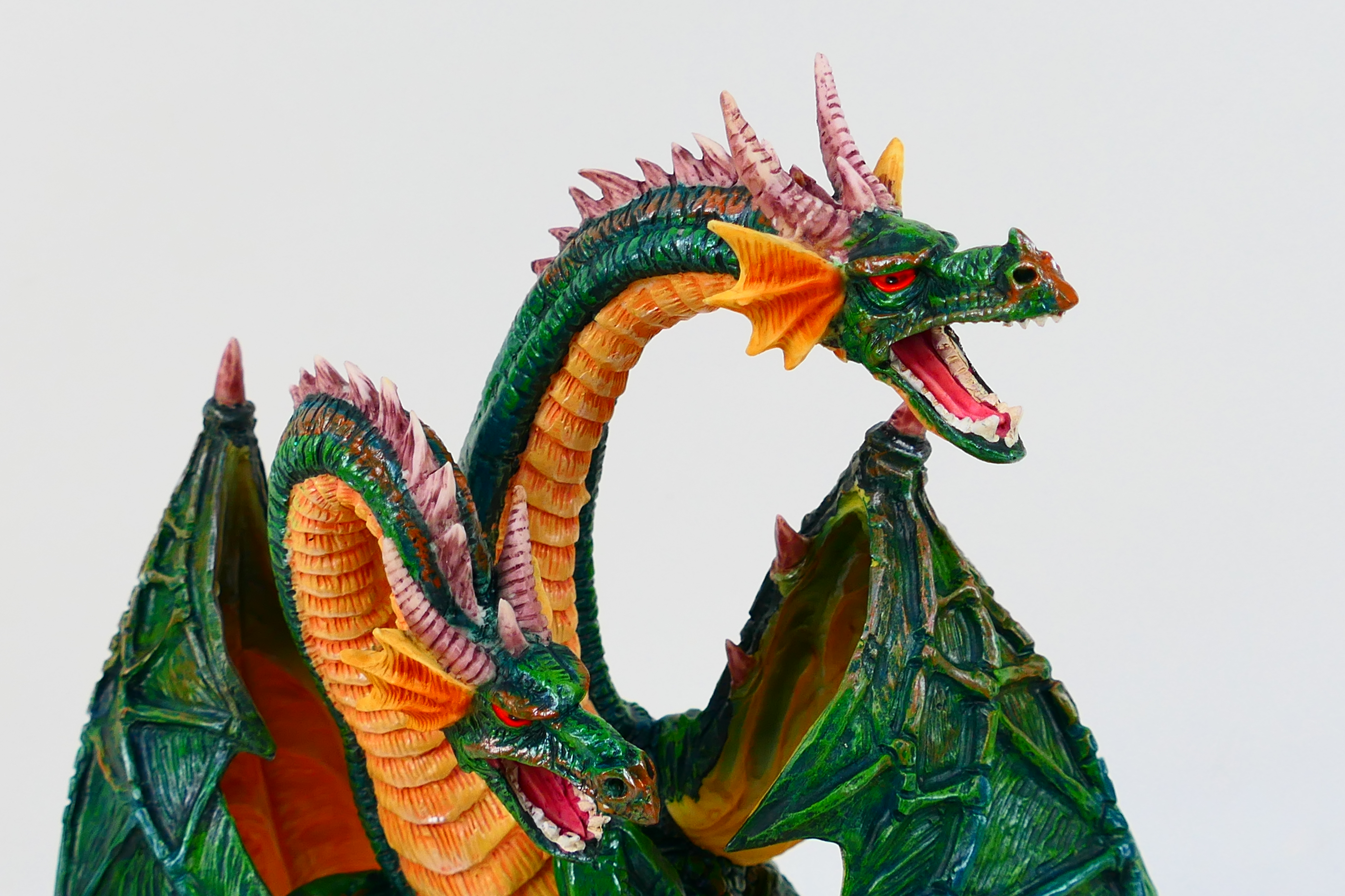 Zeon Fantasy Dragon Collection - A limited edition hand cast and hand painted figure named - Bild 3 aus 8