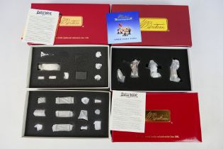 Britains - A box of metal figures and two boxes of figure accessories from Britains 'Zulu War'