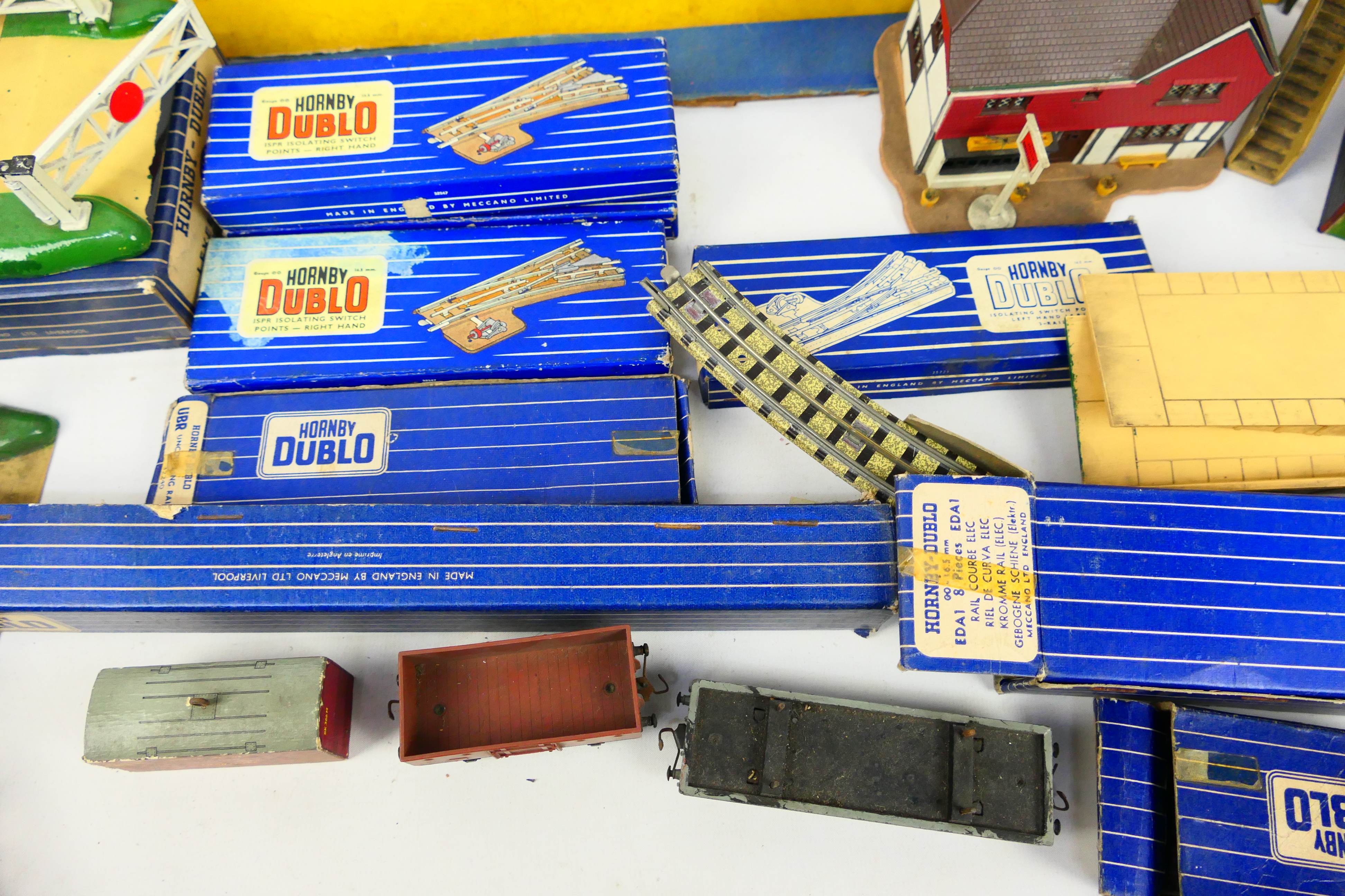 Hornby Dublo - a boxed 0-6-2 Tank Passenger Train set EDP10 # 30010, 4 x boxed sets of points, - Image 5 of 7