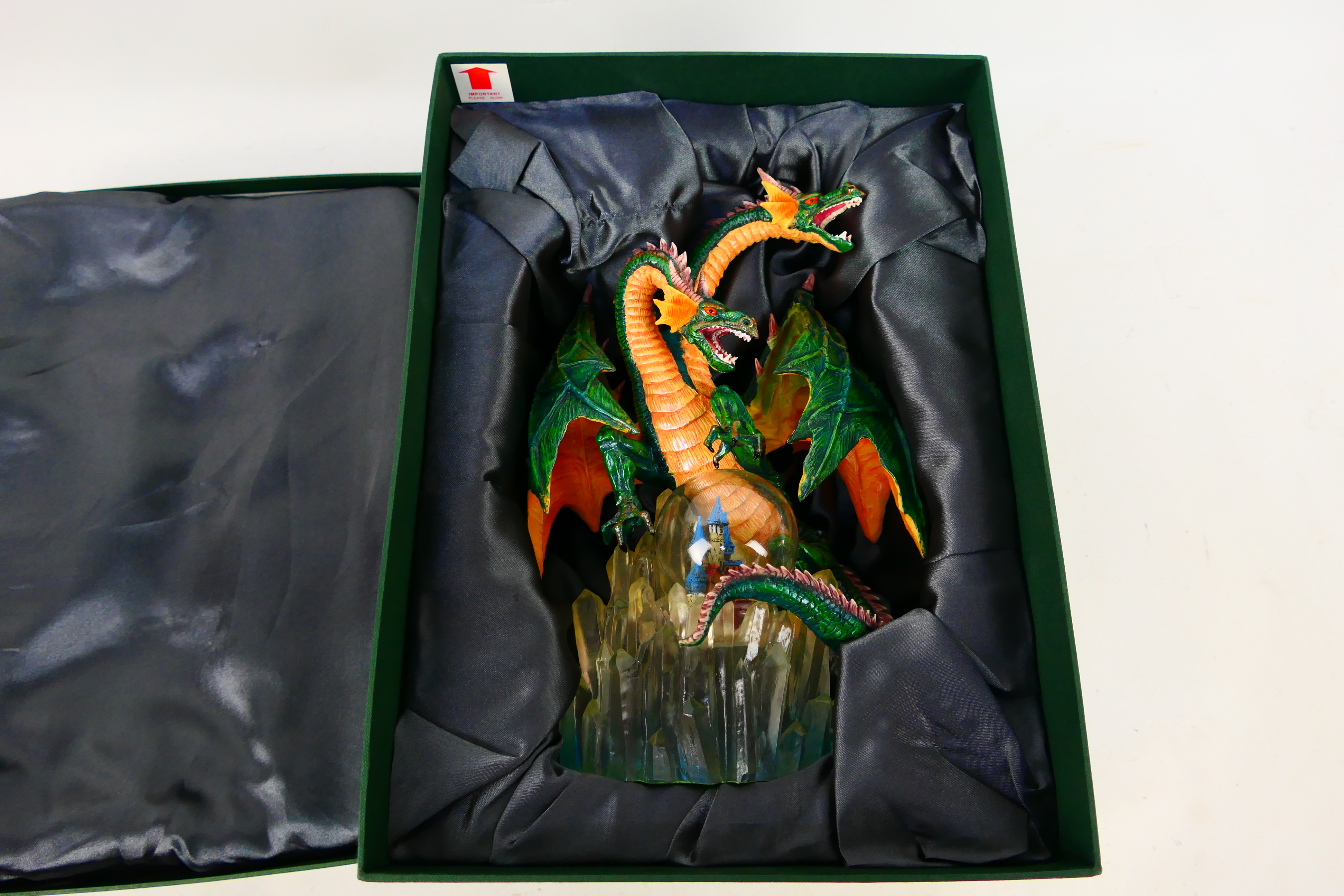 Zeon Fantasy Dragon Collection - A limited edition hand cast and hand painted figure named - Bild 7 aus 8