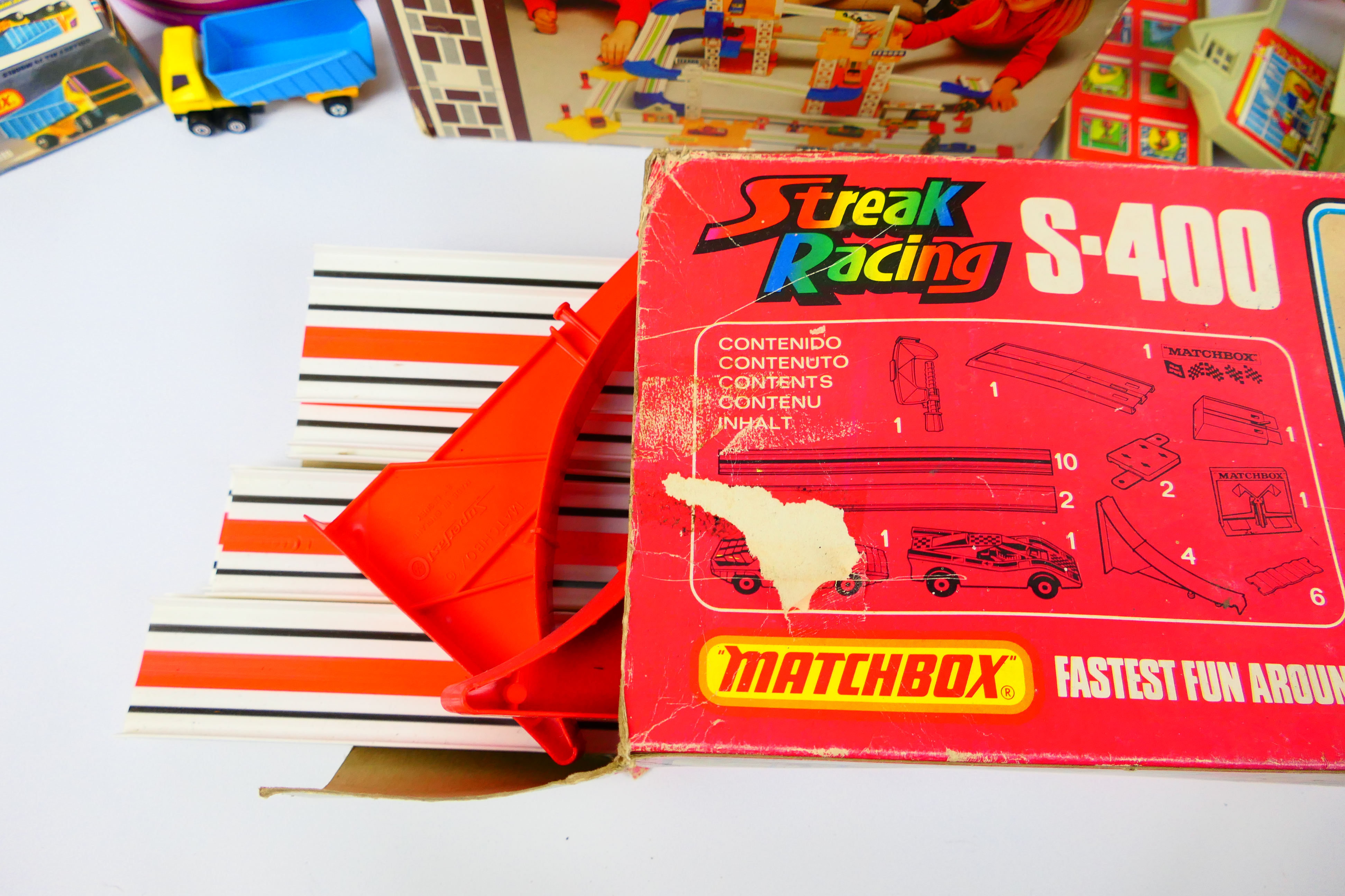 Matchbox - Streak Racing S-400 - PL5 Play Track Builder. - Image 2 of 8