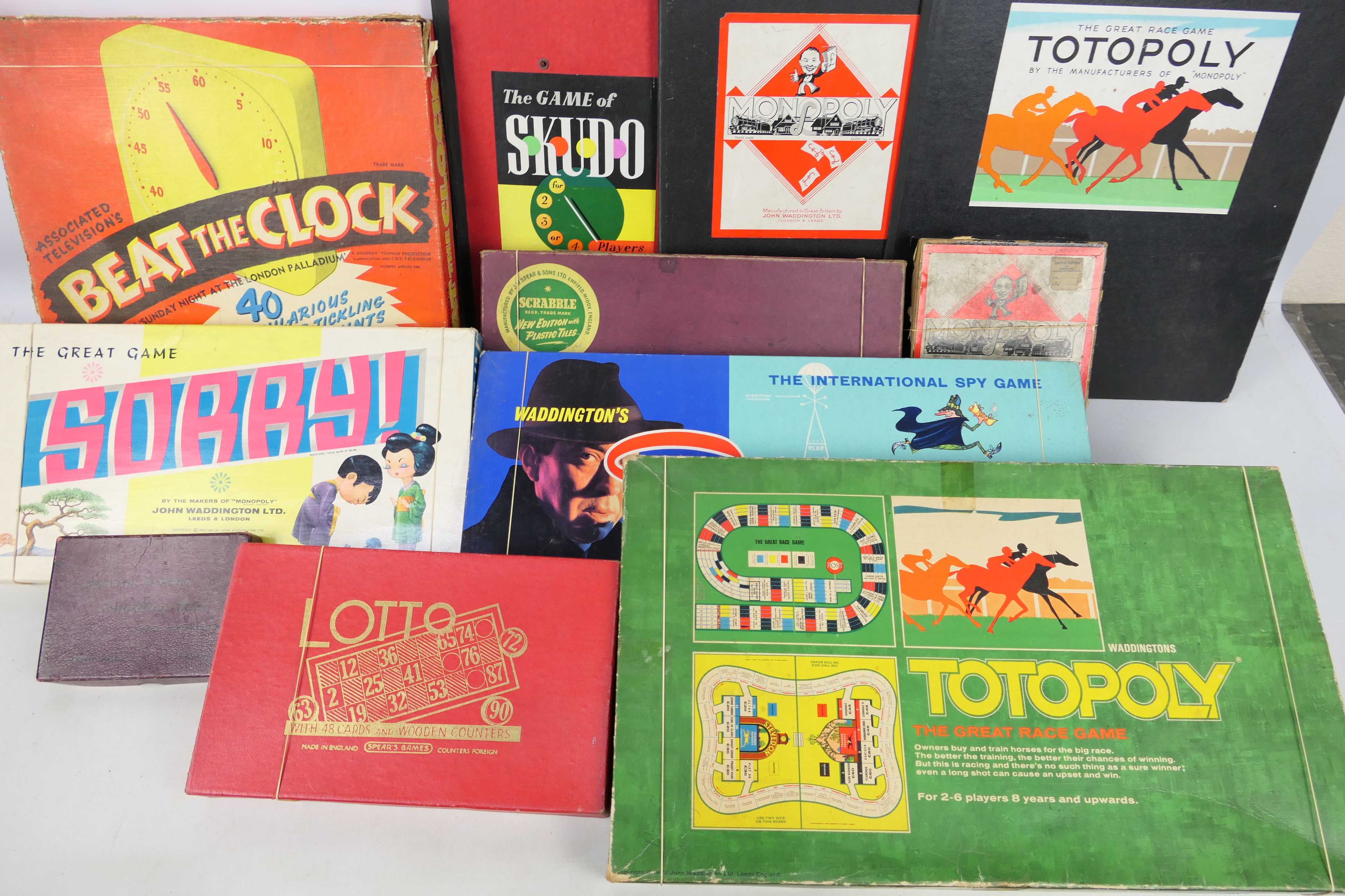 Waddingtons - Spears - HBF - 8 x vintage games including Totopoly, Spy Ring, Beat The Clock, Sorry, - Bild 3 aus 4