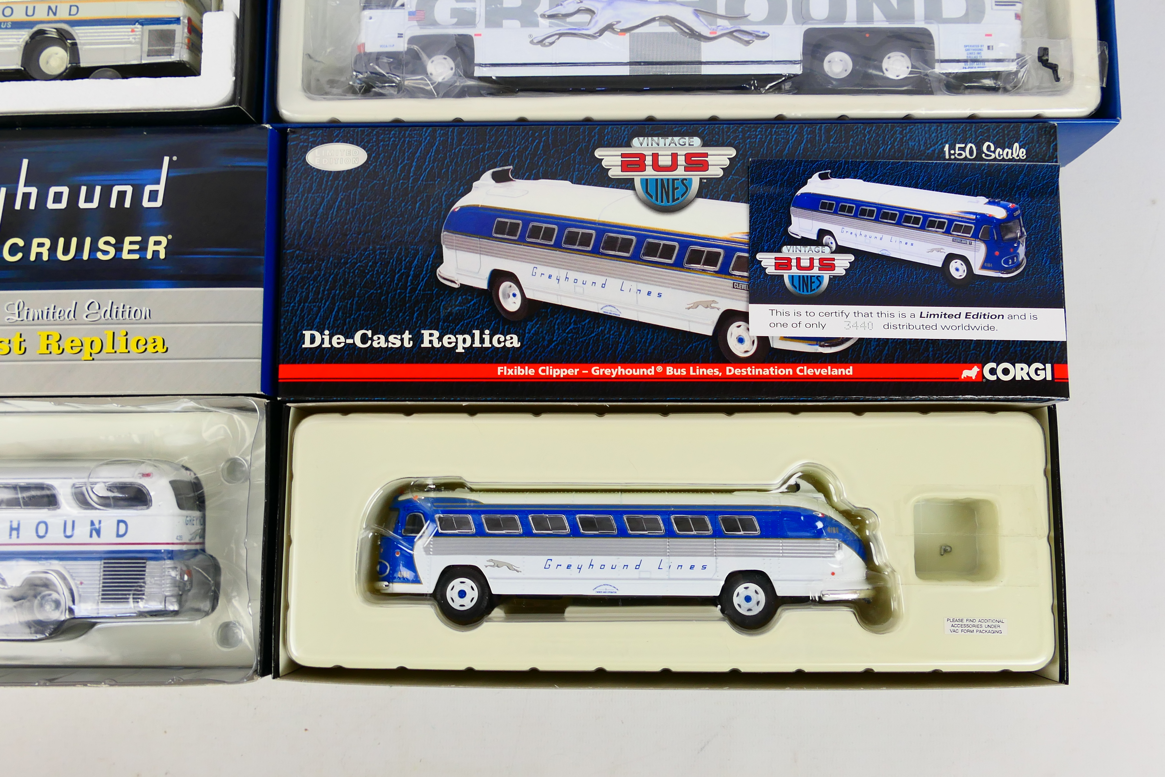 Corgi - 4 x boxed American Greyhound Bus models, Flxable Clipper # US54204, GM Fishbowl # US54316, - Image 4 of 5